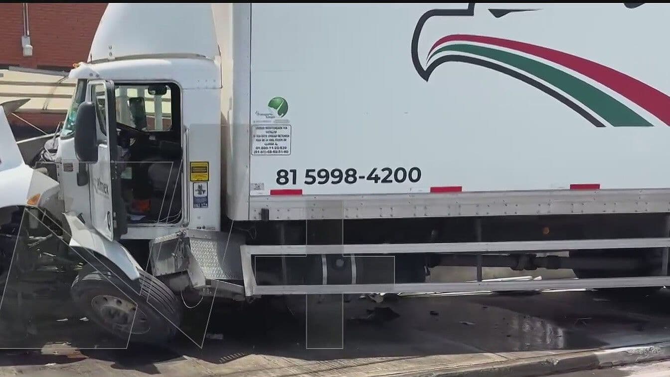 Tráiler Choca Contra Empresa en Monterrey