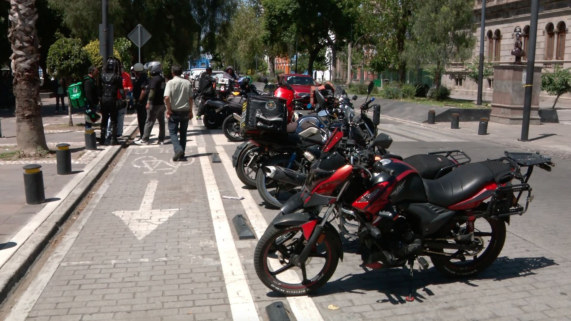 Manifestación Motociclistas contra Ley Casco Puebla por Invabilidad y Riesgo a la Seguridad