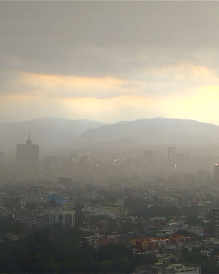 VIDEO: Así se Ve Enorme Tormenta sobre la CDMX; Activan Alerta Naranja
