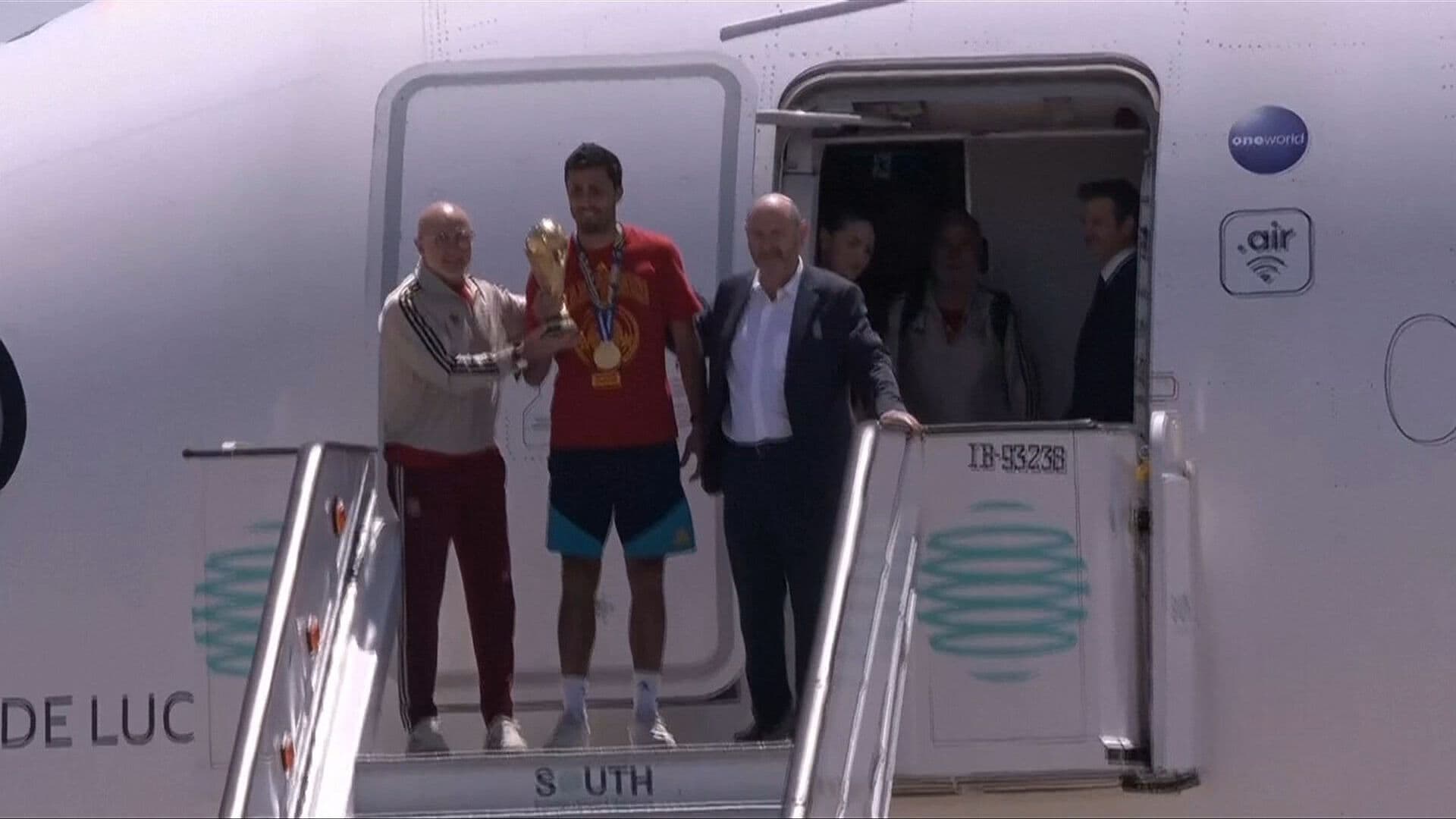 Millones Reciben en Madrid, España a los Campeones del Mundo