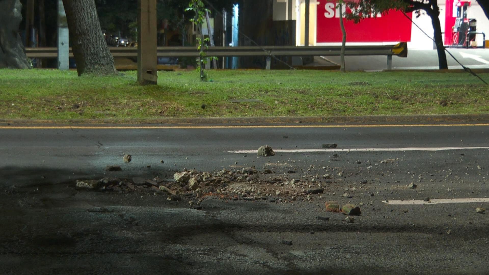 Bache en Lázaro Cárdenas Provoca Daños a Decenas de Vehículos en Guadalajara