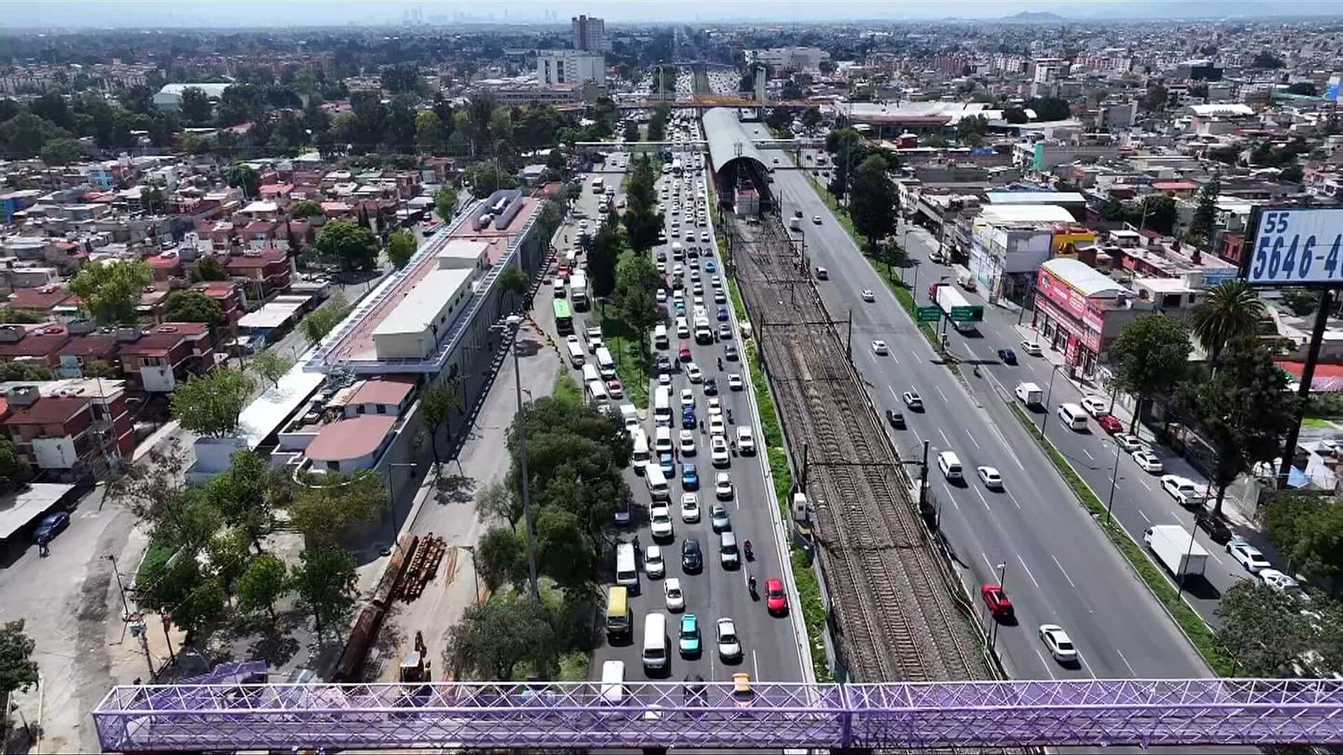 Calzada Zaragoza Desde el Aire: Así se ven las Filas Kilométricas por Obras y Cierres