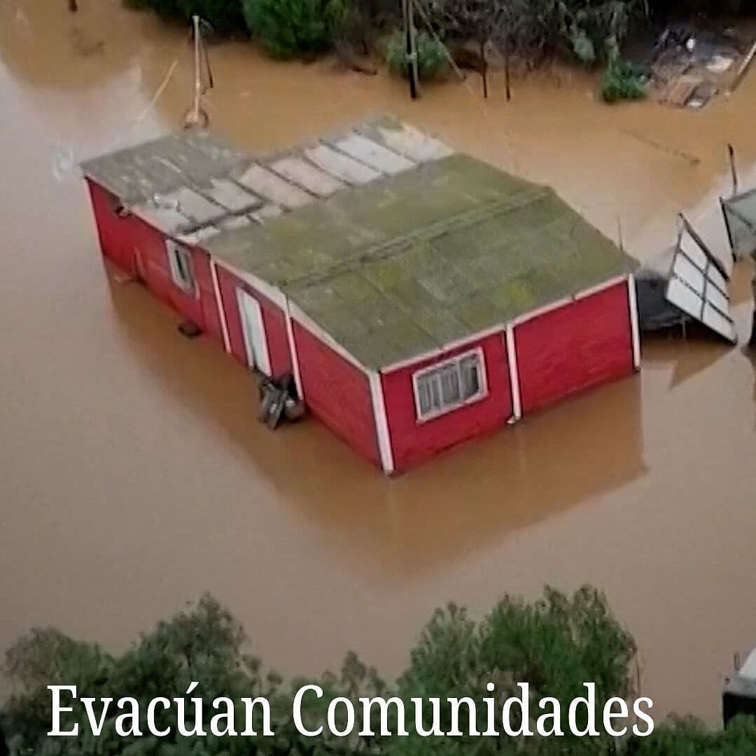 Evacúan Comunidades Inundadas en Chile