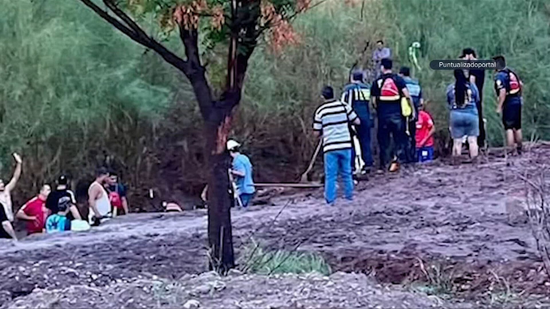 Tragedia en Guamúchil: Tres Menores Mueren tras Caída de Barda Durante Tormenta en Sinaloa