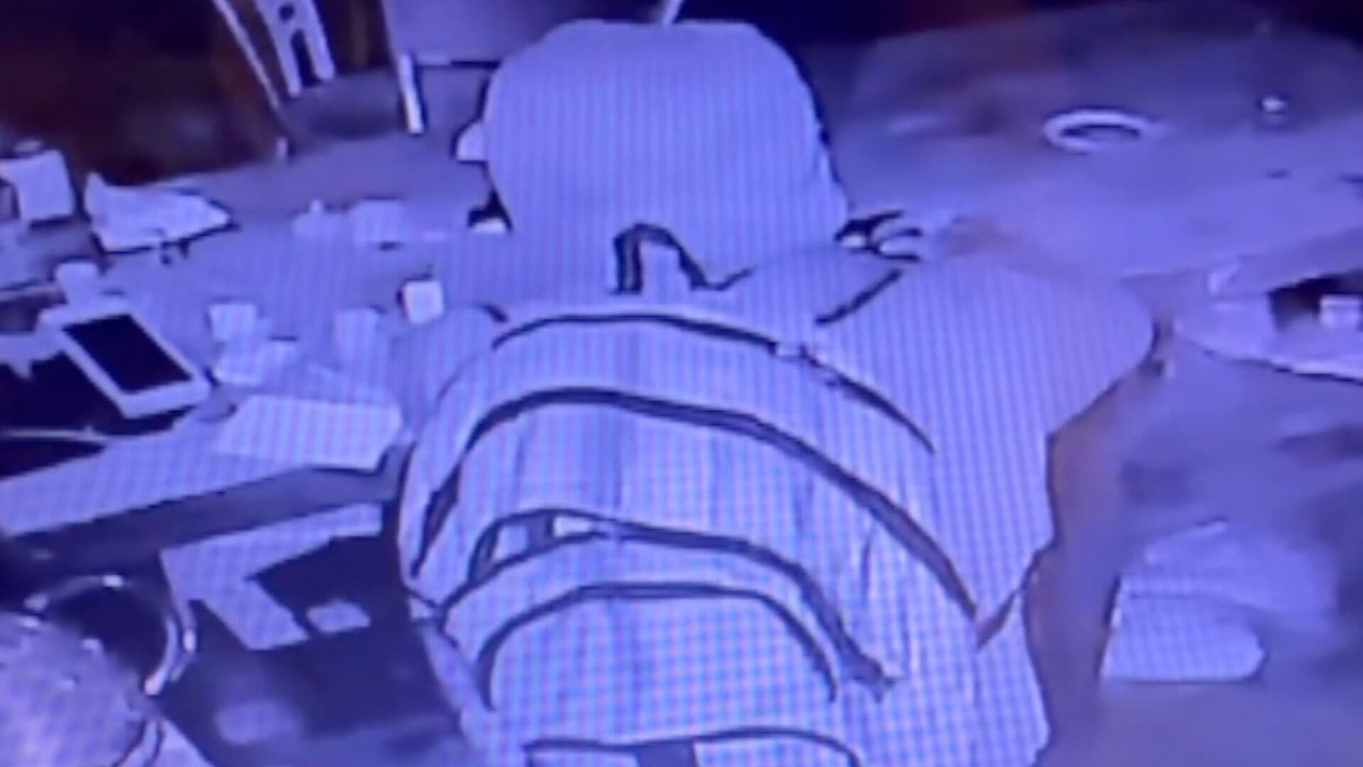 Video Robo Objetos de Valor Ladrón Bar Botanero San Andrés Cholula Puebla