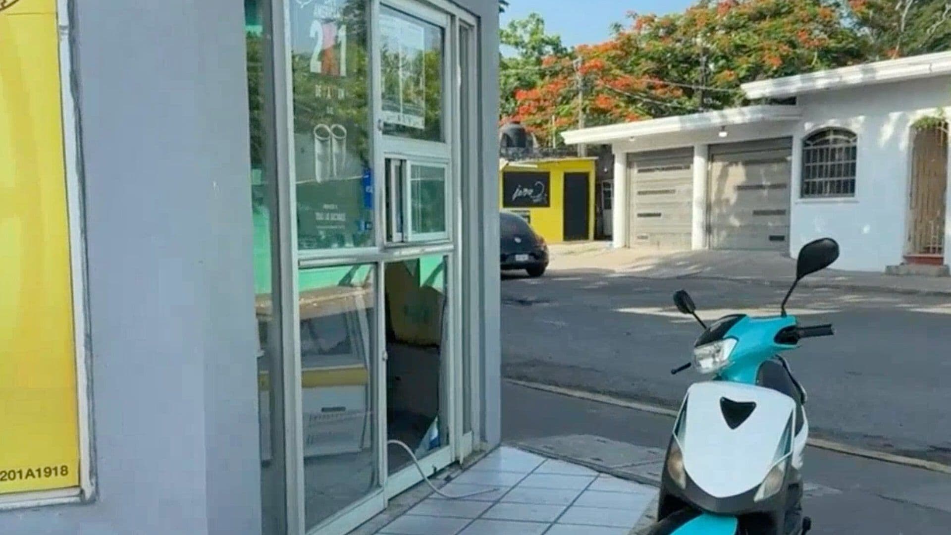 Sujetos Vandalizan Tienda Yepes Durante Intento de Asalto Colonia Las Brisas Norte Veracruz