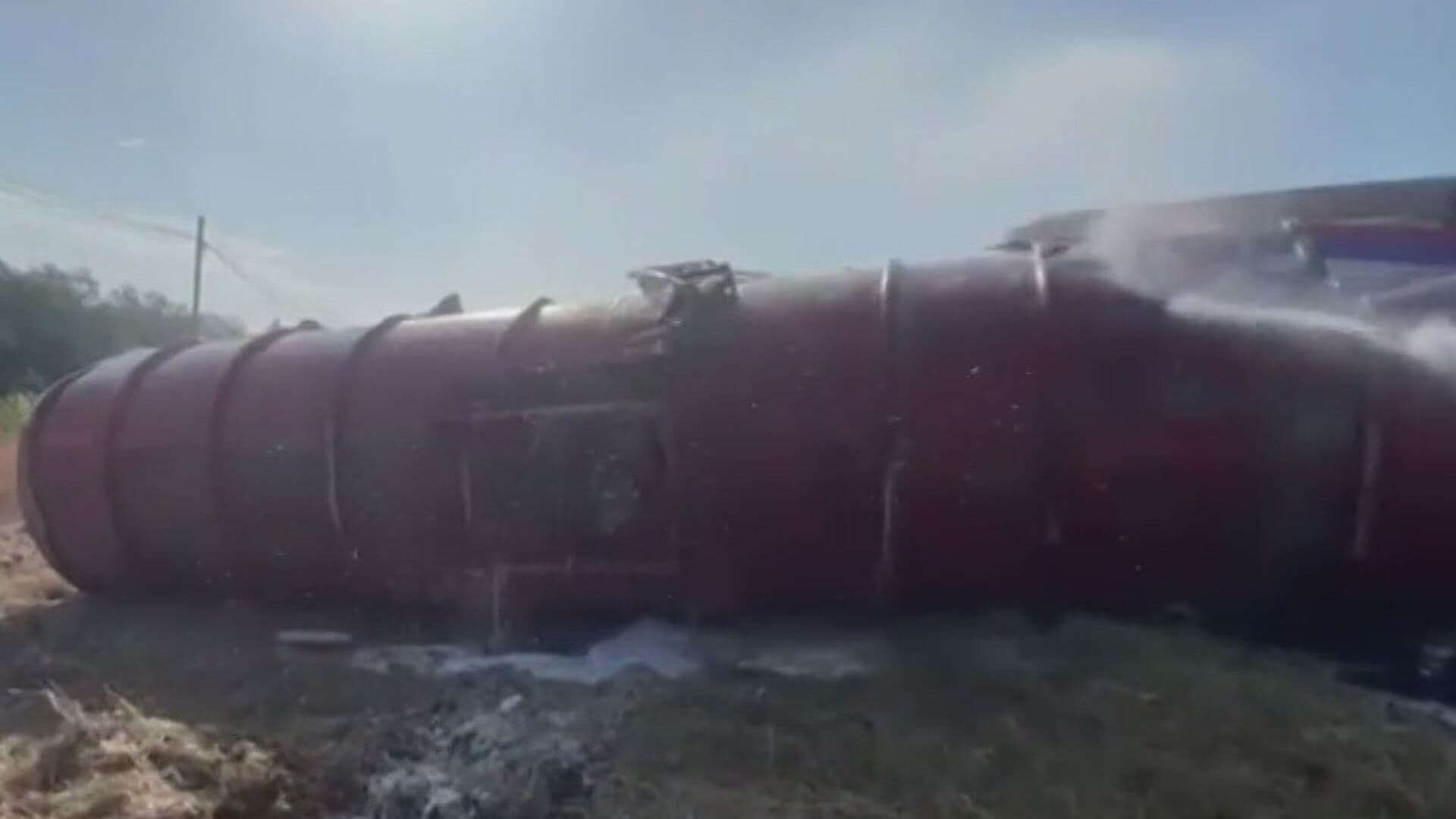 Permanece Cerrada Circulación de Sur a Norte por Volcadura en Carretera Nacional