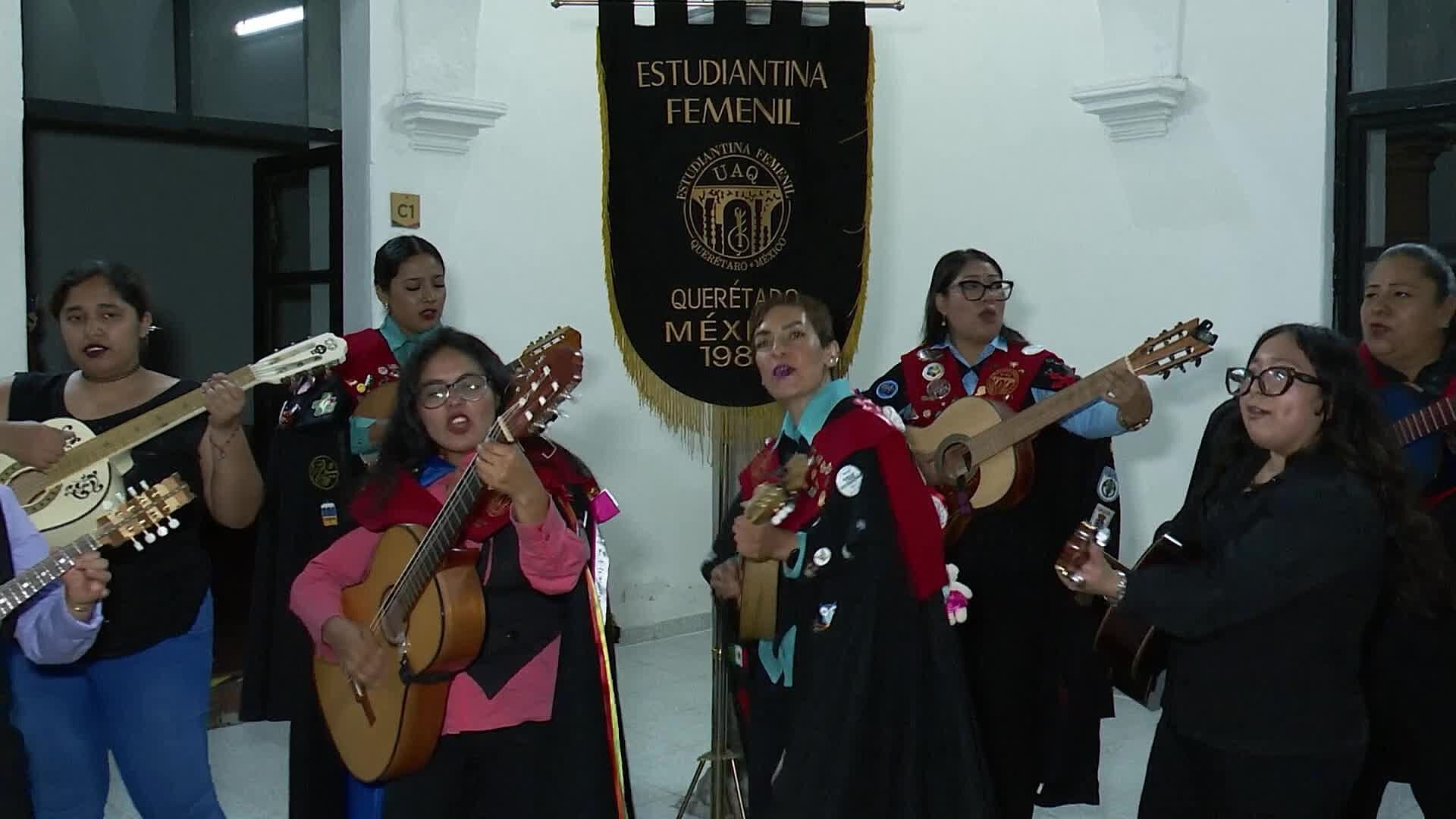 Mujeres que Hacen Historia a Través de la Estudiantina Femenil de la UAQ