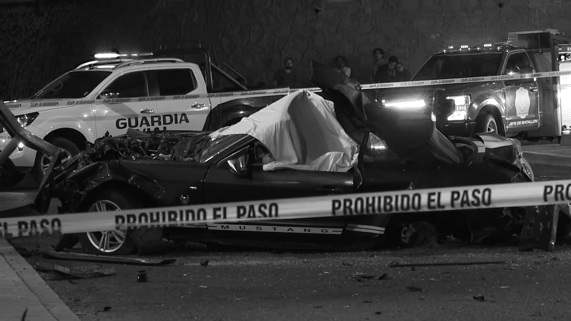Así Quedó el Auto que Cayó de un Puente en Querétaro y Cobró la Vida de Dos Personas