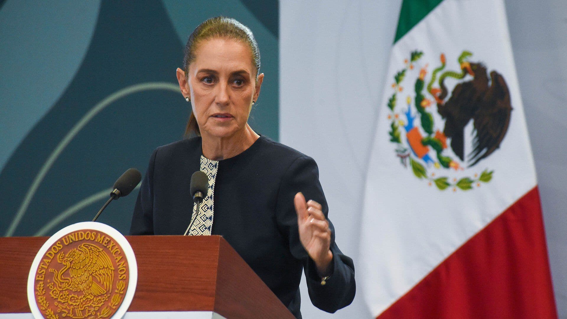 Claudia Sheinbaum Llama a Esperar Si México Estará Incluido en Nuevos Aranceles de EUA