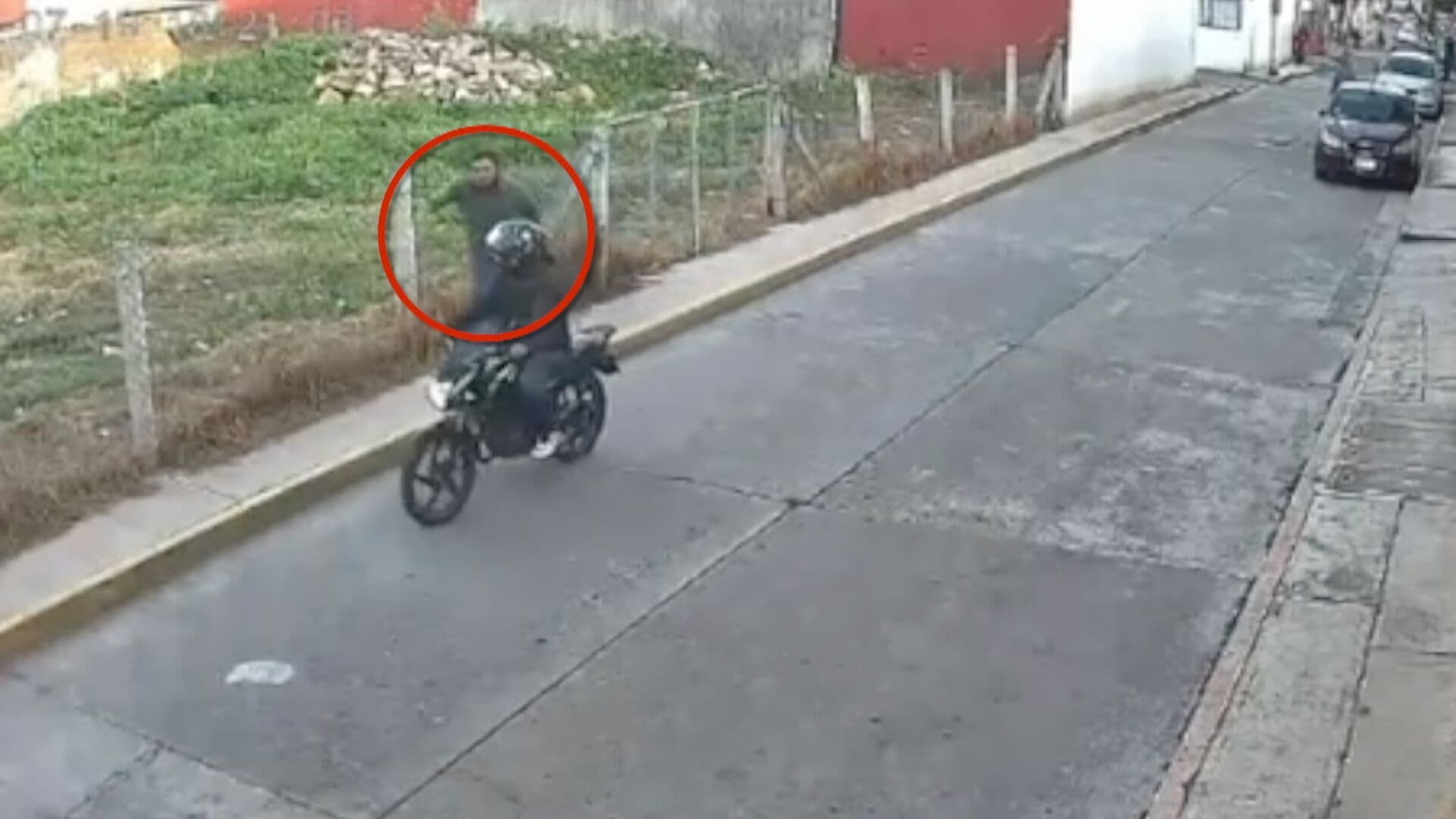 Video Ladrón Robo de Motocicleta en Calle Nigromante de Zacatlán Puebla