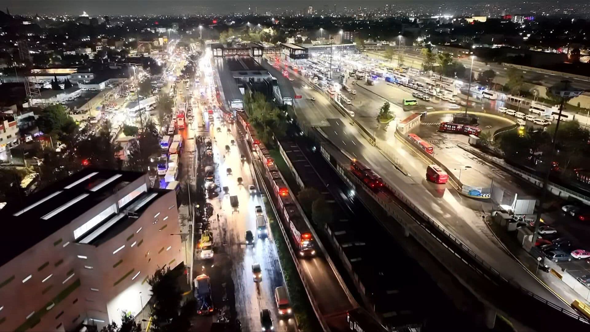 Intensa Lluvia Provoca Severas Afectaciones en la Zona de Indios Verdes