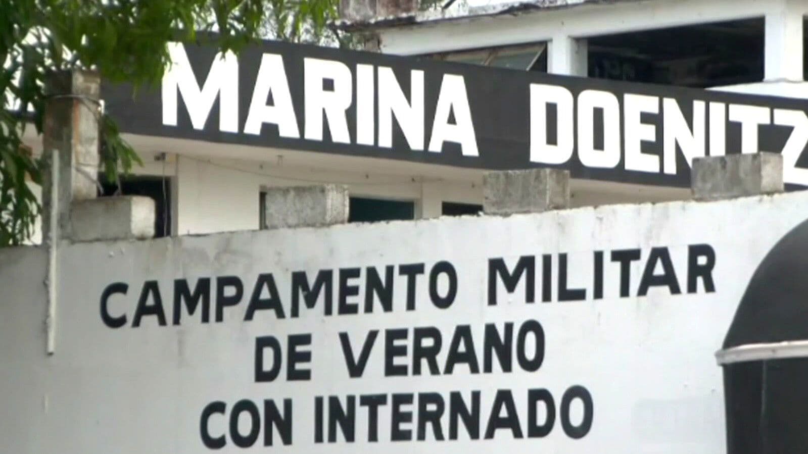 Violencia, Negligencia y Muerte en Escuelas Militarizadas: ¿Quién Regula Estos Planteles?