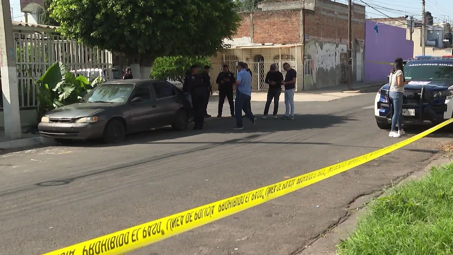 Robo de Camioneta en Guadalajara Termina en Persecución; Policía Atrapa a Asaltantes