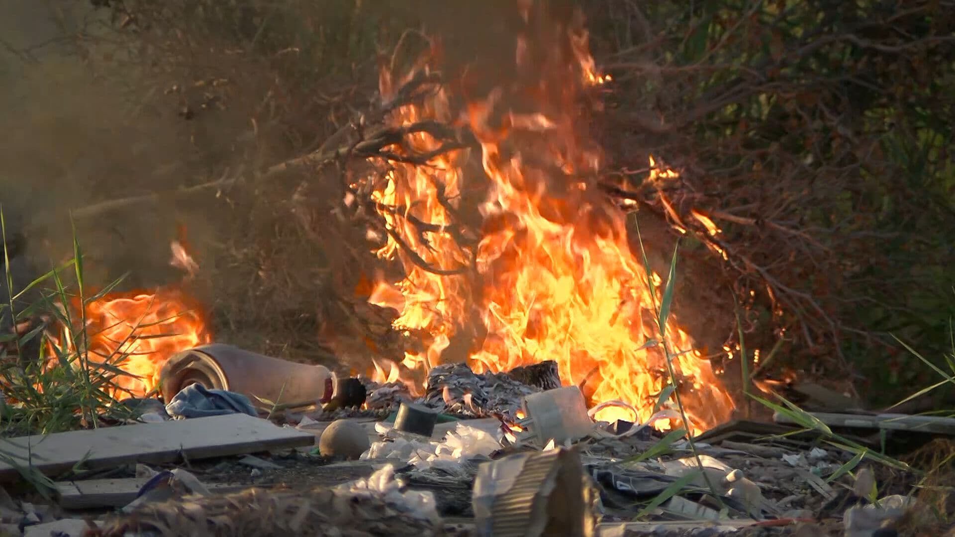 Reportes de Incendios de Basura Acumulada en Mexicali Aumentan en 20%