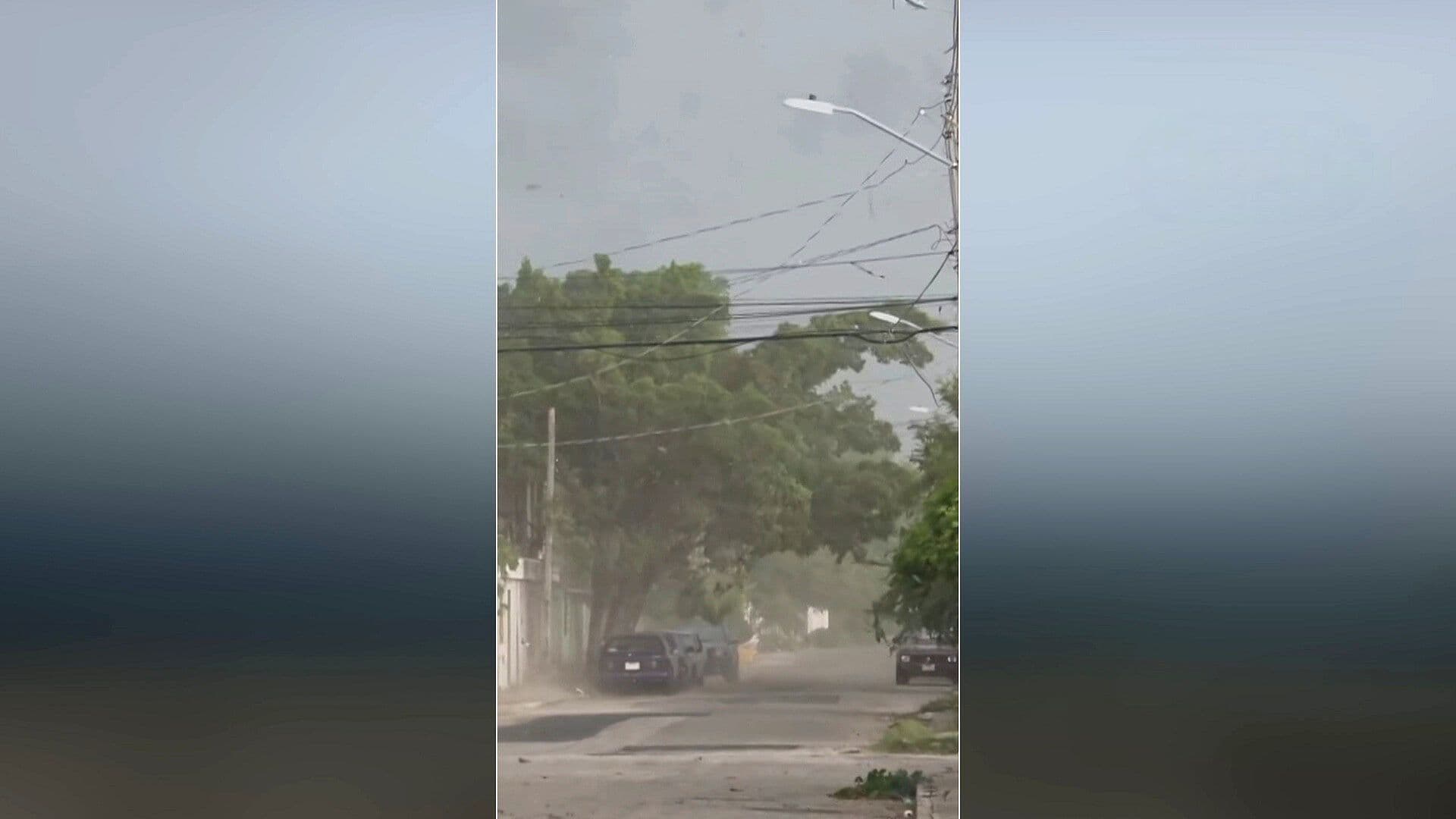 VIDEO: Ráfagas de Viento y Polvareda Sorprenden al Sur de Mérida, Yucatán