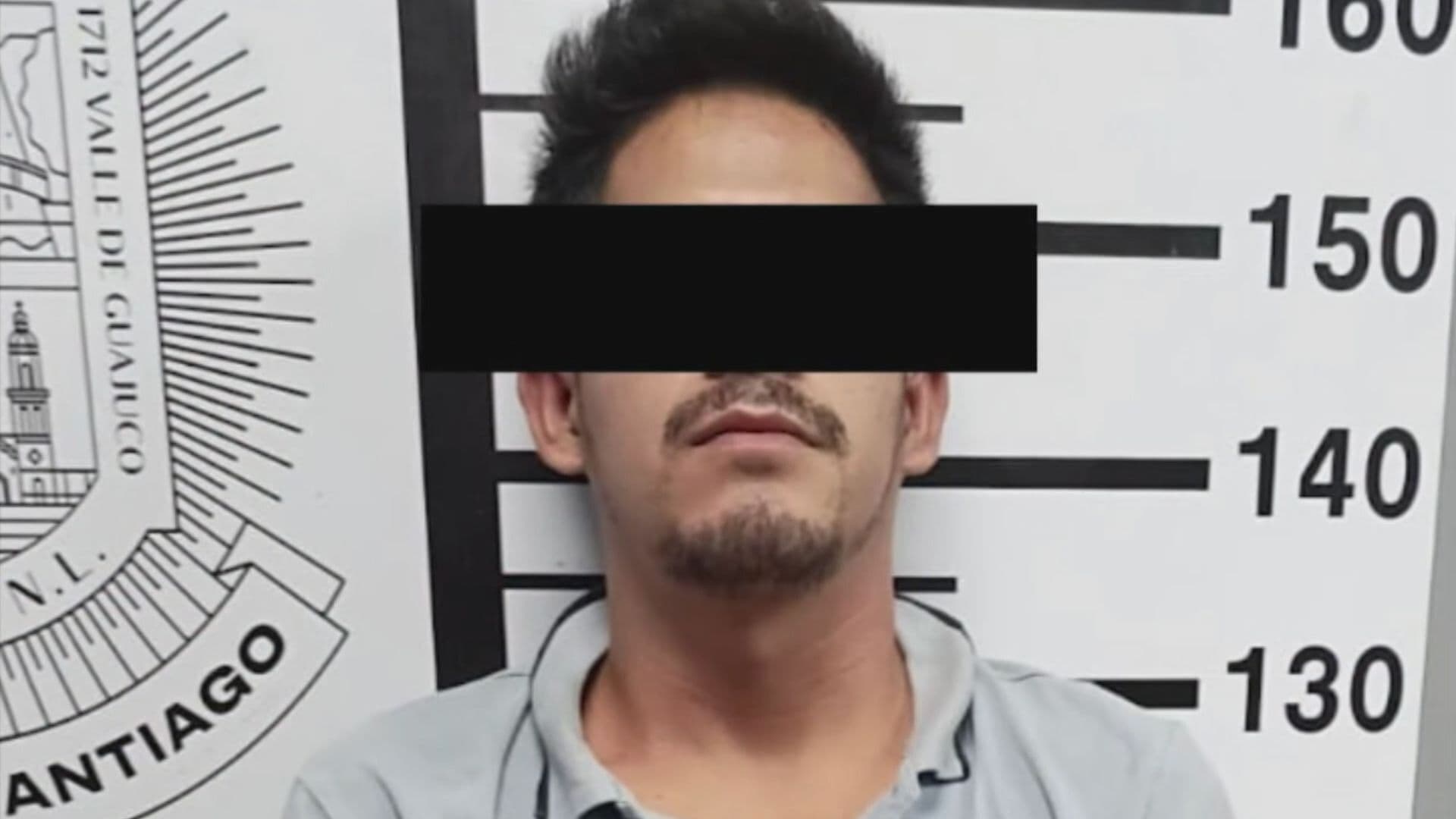 Detienen a Tres Adultos y Un Menor por Tomar y Conducir en Plaza de Santiago, NL