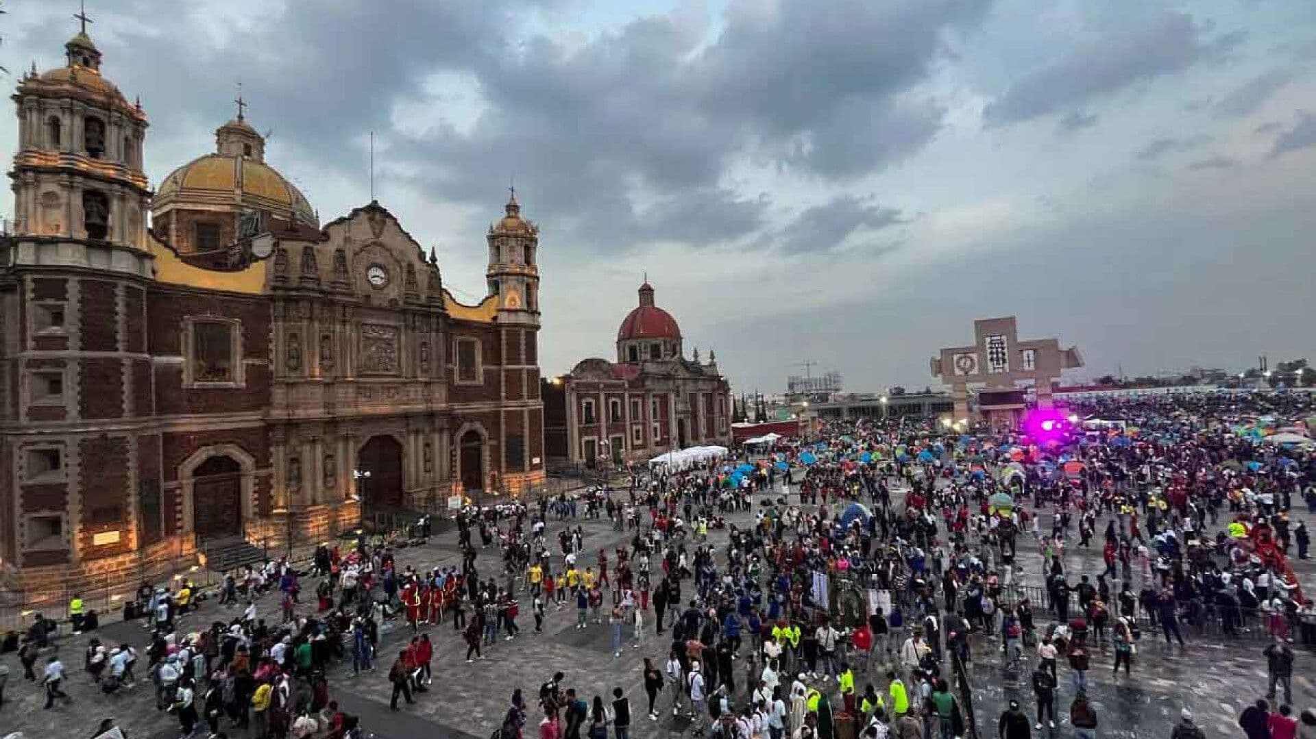 Peregrinos de Querétaro Llegaron a la Basílica de Guadalupe en la CDMX