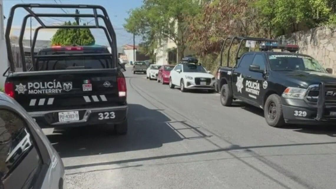 Roban Carros, Computadoras y Electrodomésticos de una Casa en Monterrey