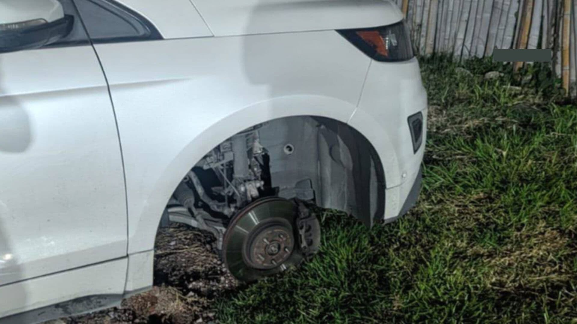 Robo Llantas Camioneta Gimnasio Calle La Mesa San Andrés Cholula Puebla