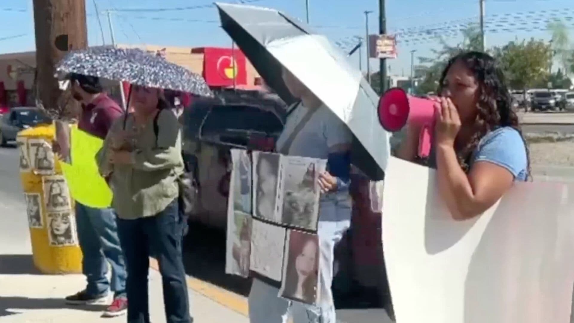 Protestan en la FEM por la Desaparición de Cristina, Adolescente de 14 Años en Juárez