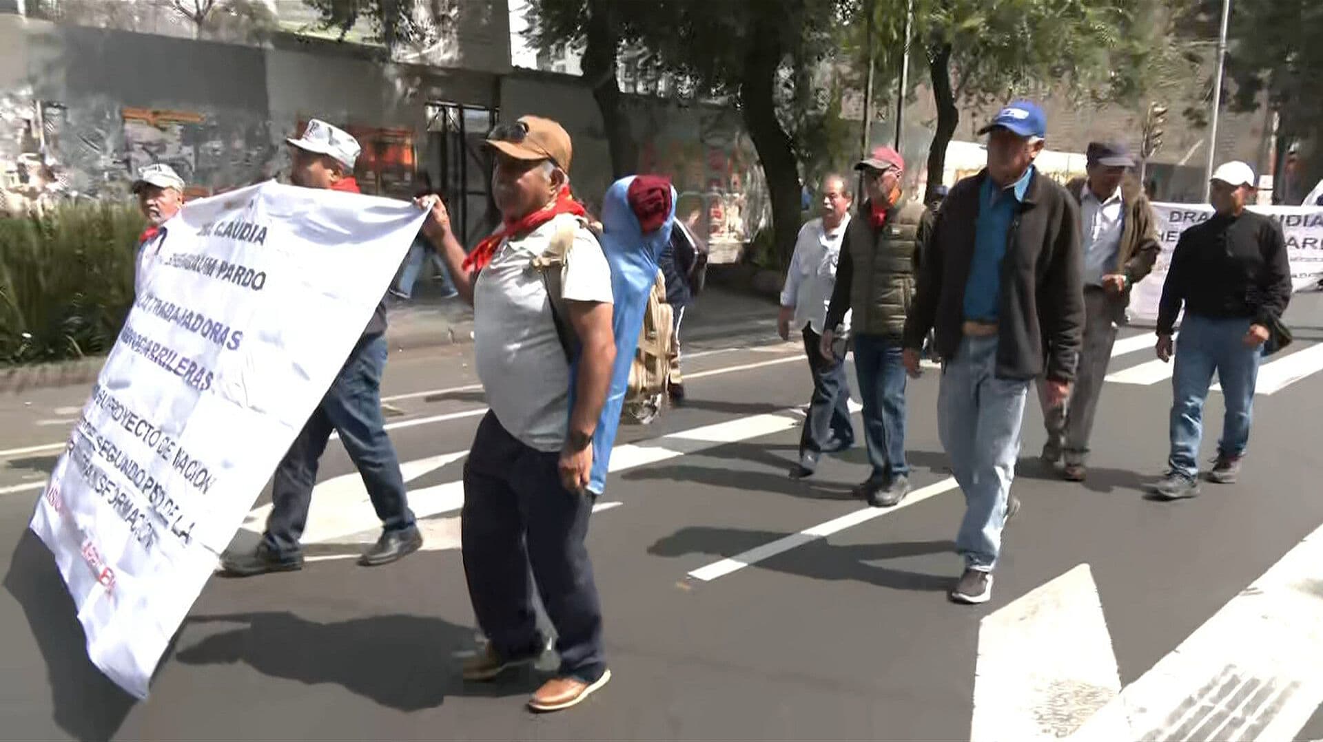 Cierre Hoy en Bucareli; Marcha de Ferrocarrileros Afecta Movilidad en la Cuauhtémoc