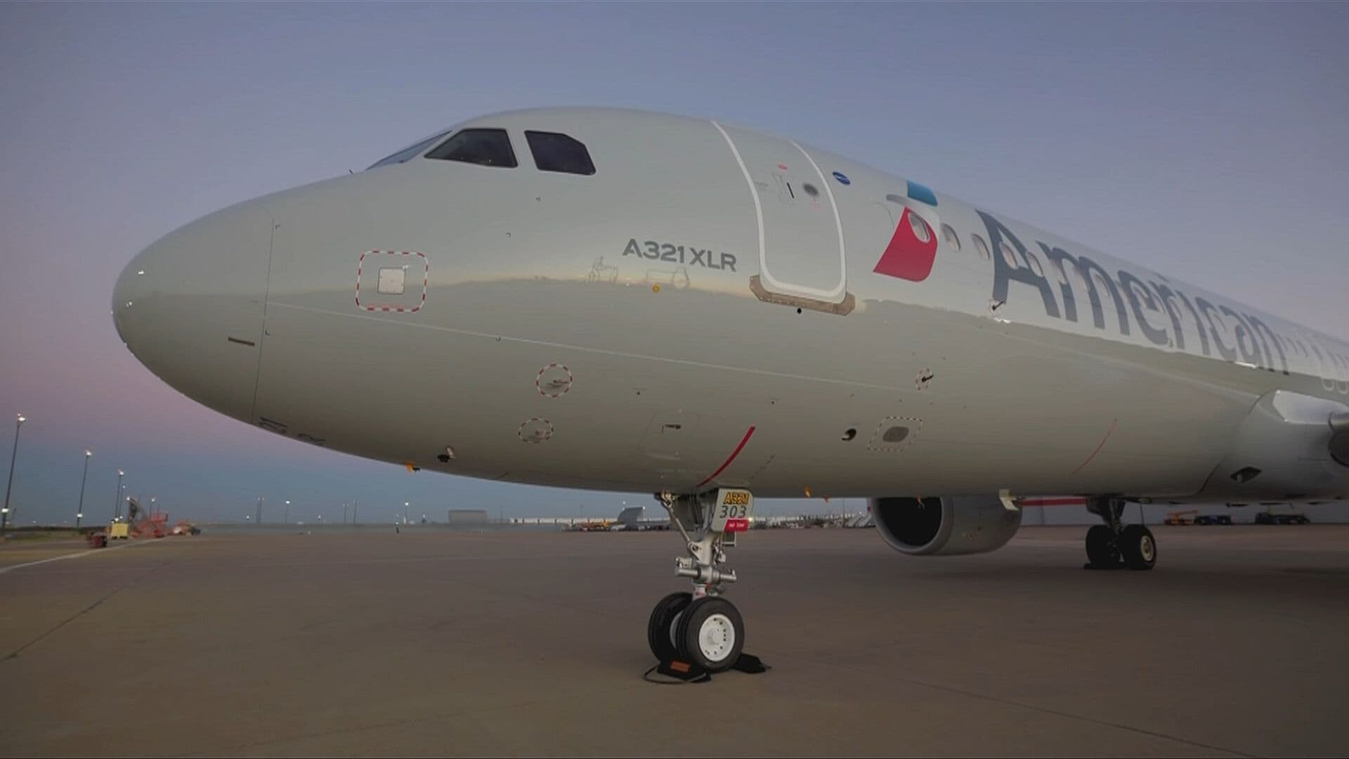 ¿Qué Pasó con American Airlines? Falla Informática Paraliza Vuelos en Estados Unidos