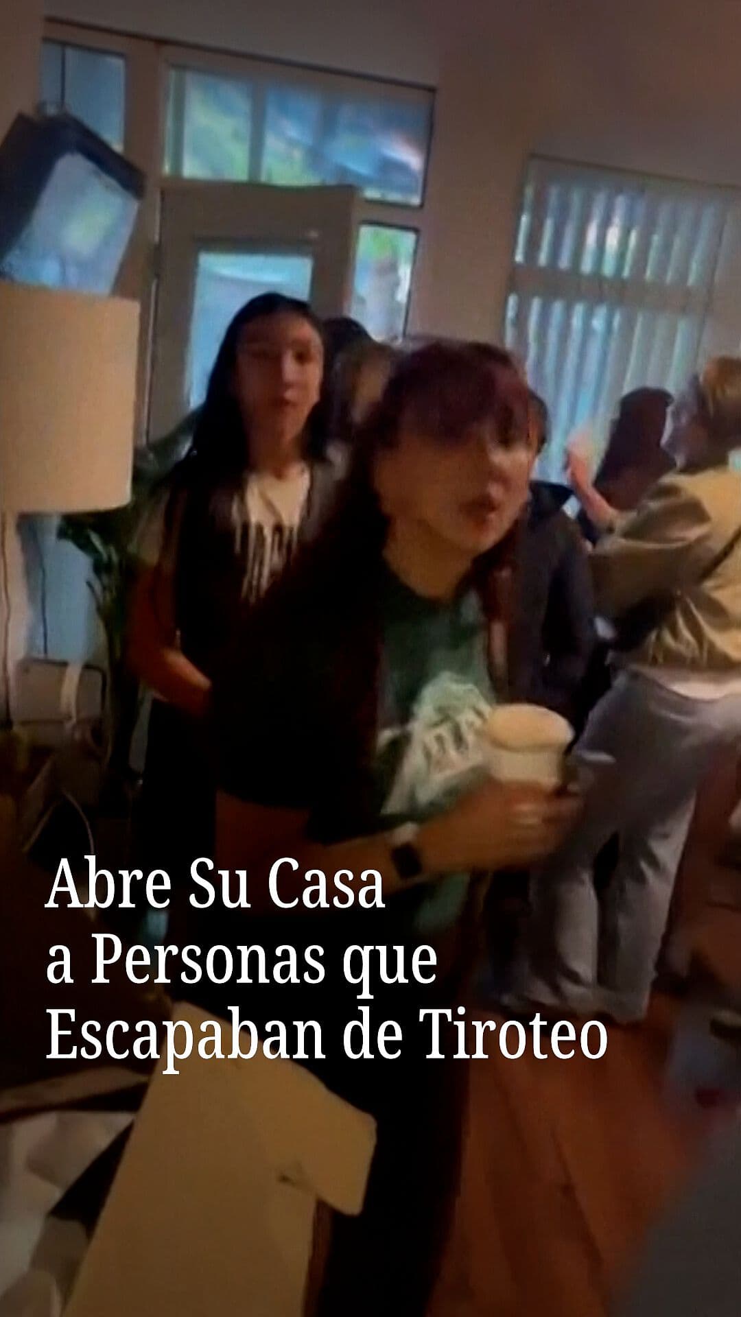 Abre Su Casa a Personas que Escapaban de Tiroteo