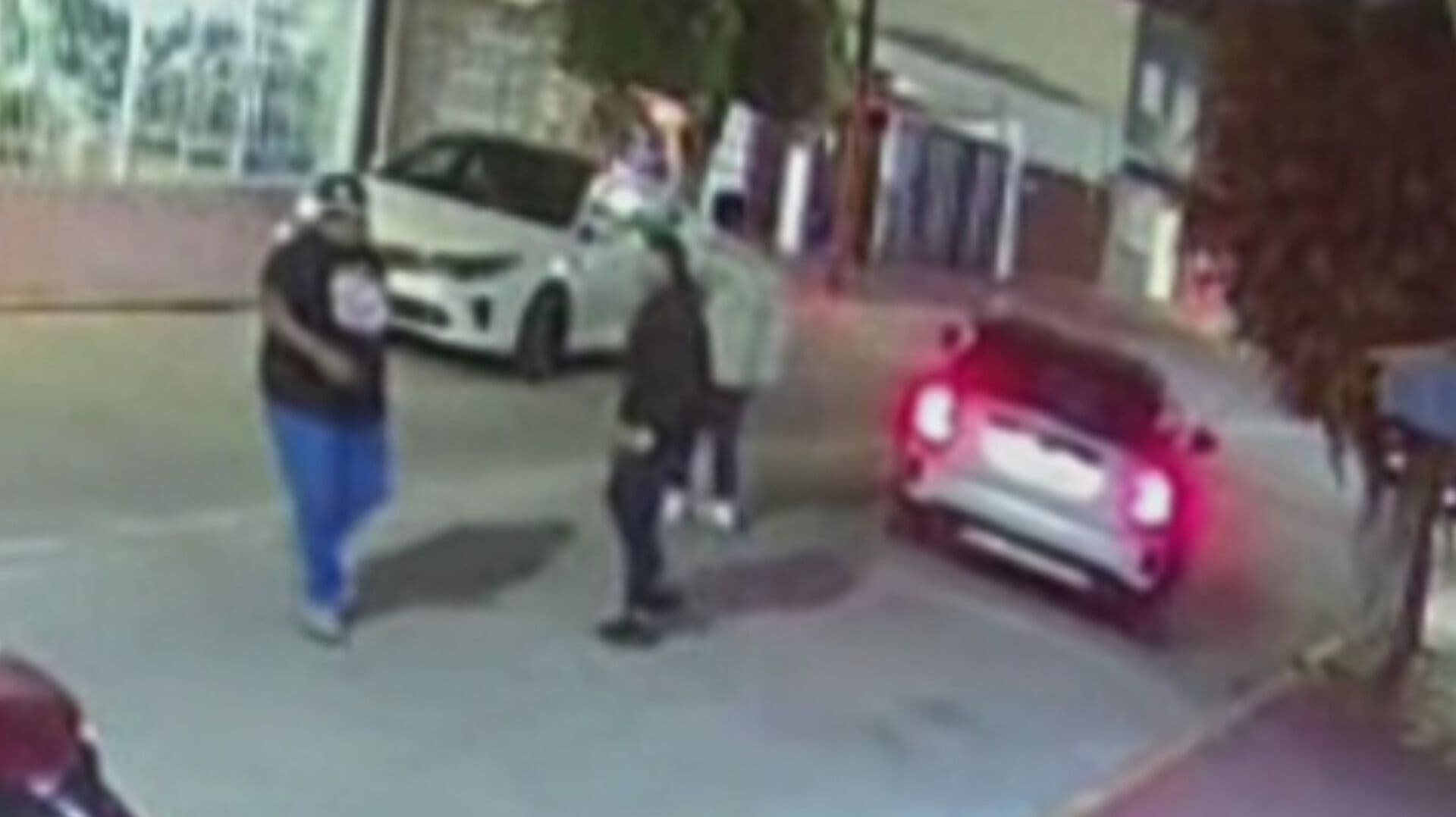 De Terror: Sujetos Llegan en Bola e Intentan Asaltar a Conductor en Tlalnepantla, Edomex