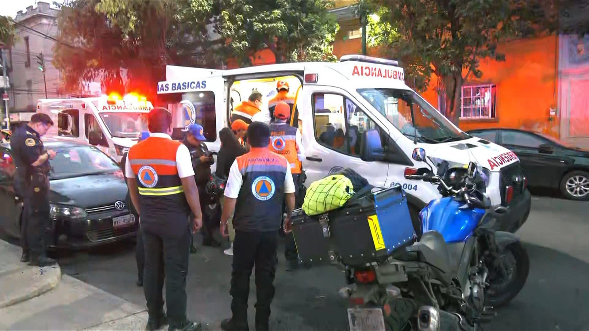 Sujetos en Moto Atacan a Golpes a Hombre en Santa María la Ribera
