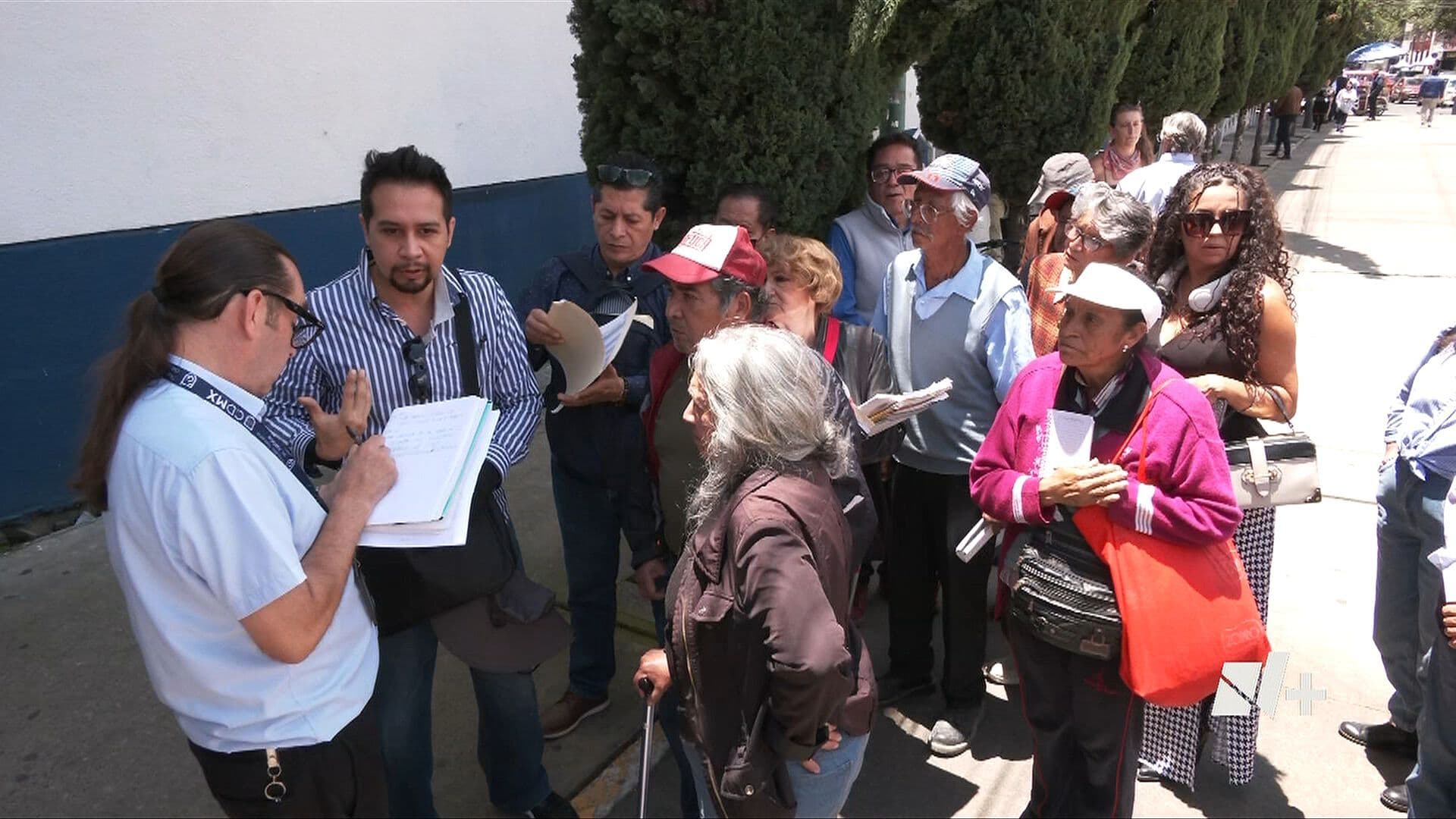 Decenas de Víctimas de Despojo Protestan a las Afueras de la Fiscalía de la Ciudad de México