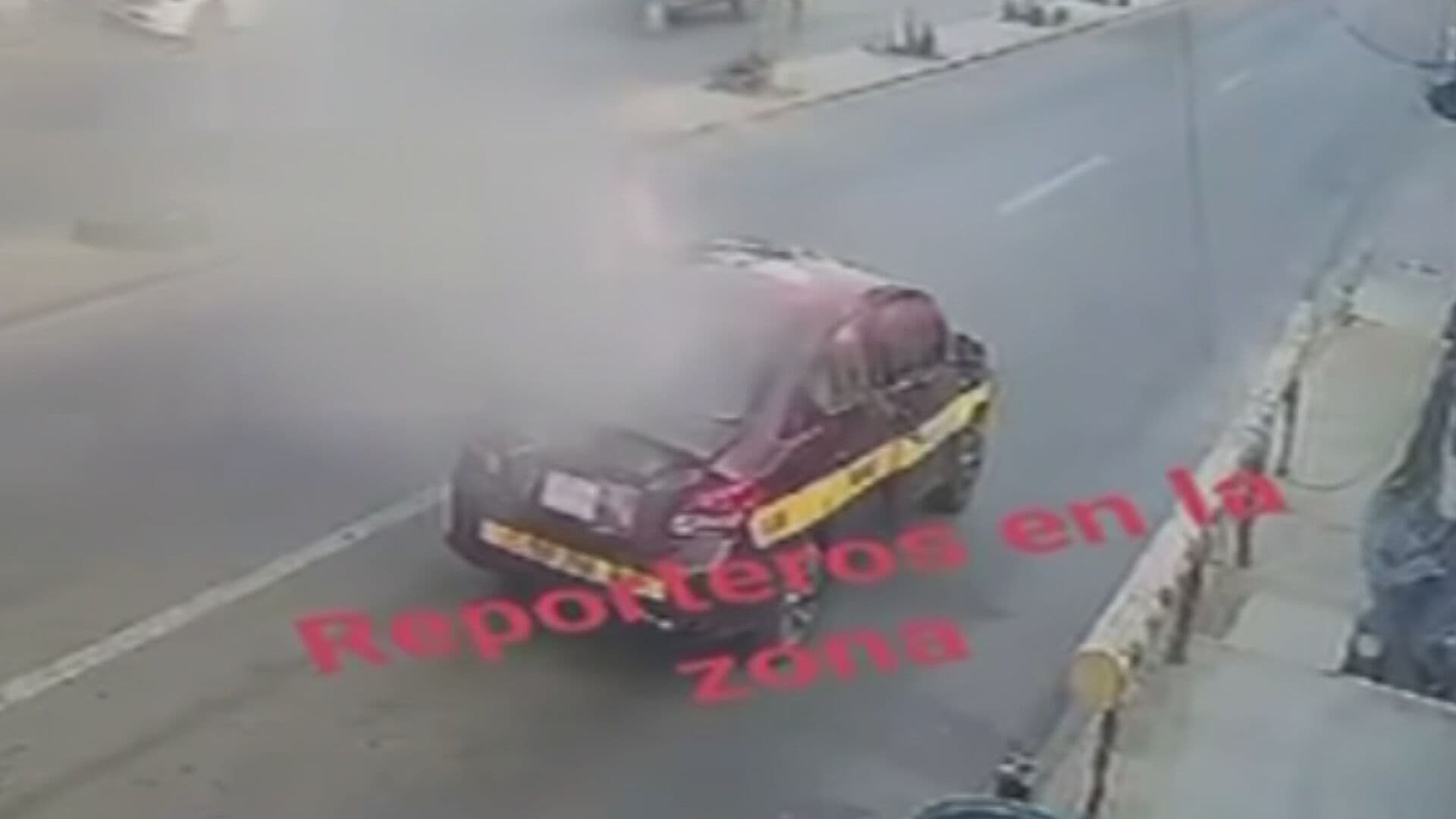 VIDEO | Tanque de Gas Explota Dentro de un Auto y lo Consume en Llamas en Tamaulipas
