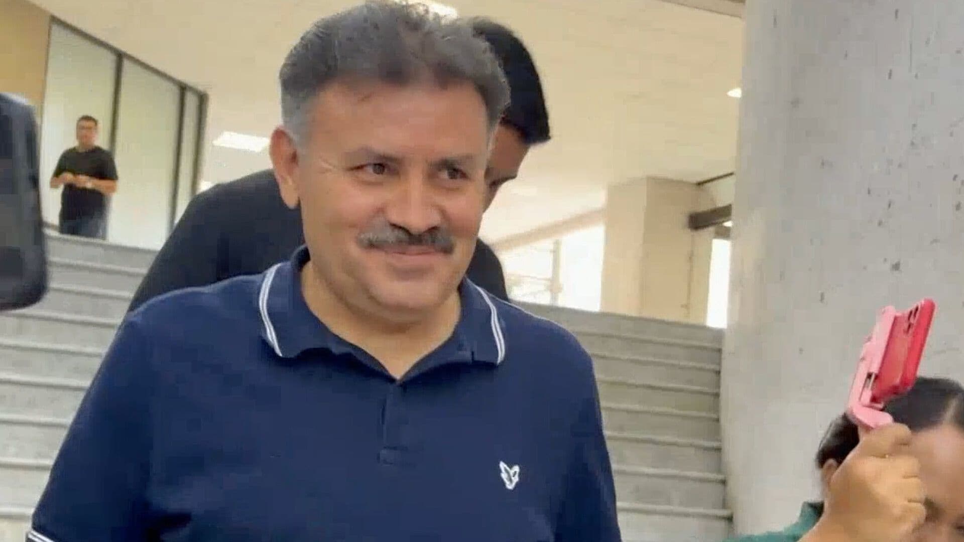 Llega Alcalde de Úrsulo Galván a Comparecer en Congreso Local tras Señalamientos de la FGE