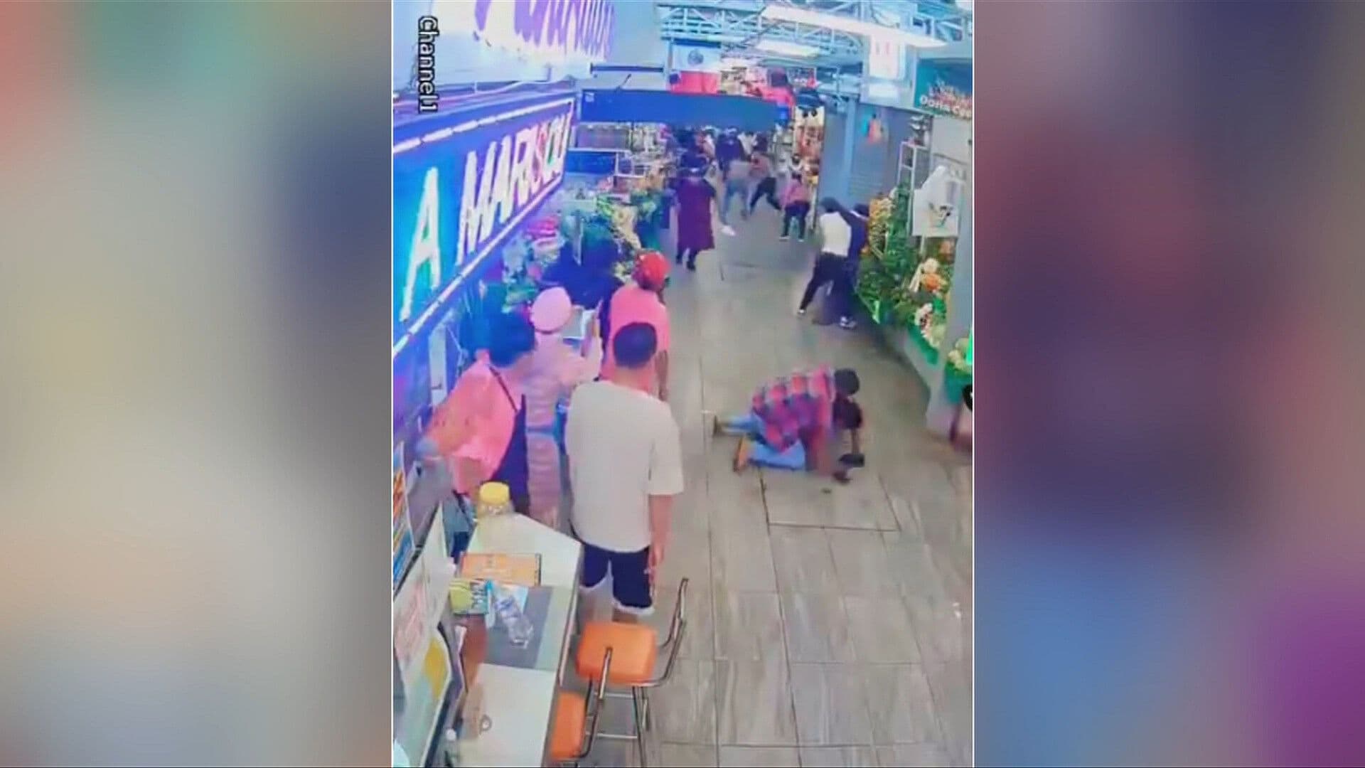 VIDEO | Captan Riña entre Comerciantes de un Mercado en Texmelucan, Puebla