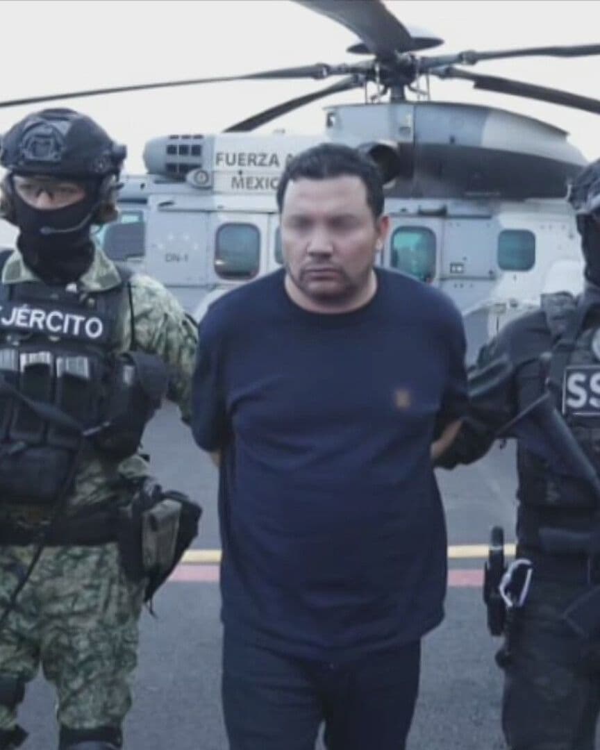 ¿Quién es el R1, Presunto Autor del Asesinato de Carlos Manzo? Revelan Imágenes de Detención