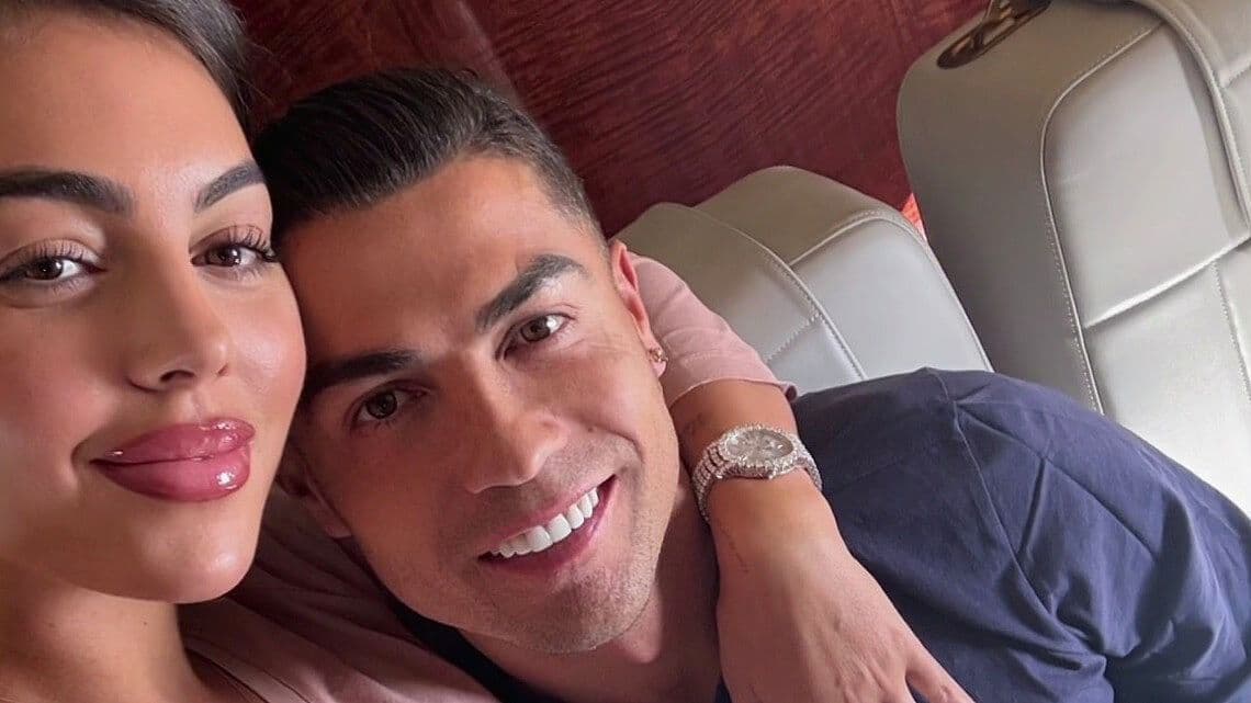 ¿Qué le Regalarías a Cristiano Ronaldo y Georgina Rodríguez en su Boda? Esto es lo que Pidieron