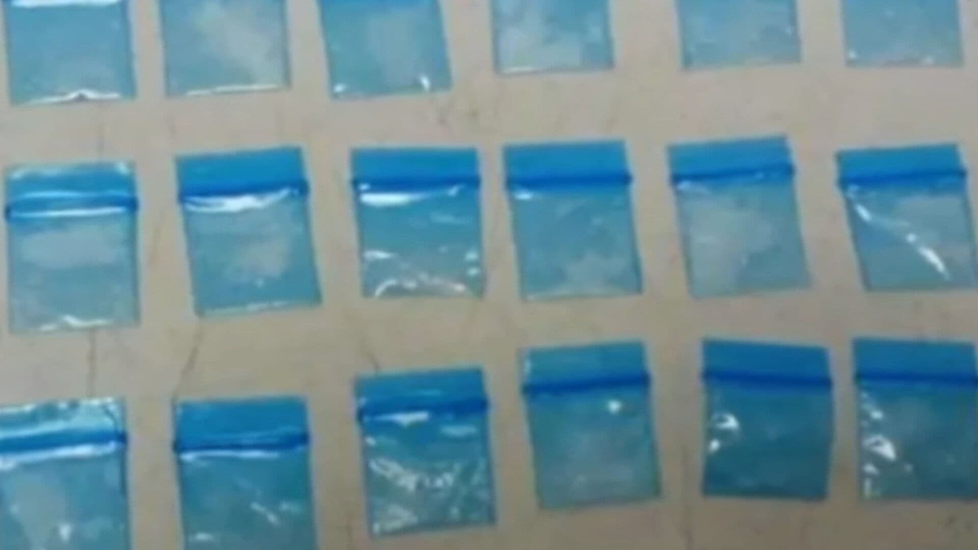 Policías Municipales de León Detienen a Cuatro Hombres con Droga