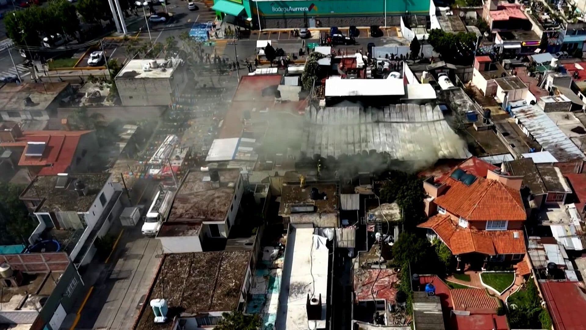 Así Se Ve Desde el Aire Incendio en una Bodega de Carnes en Chalco, Estado de México