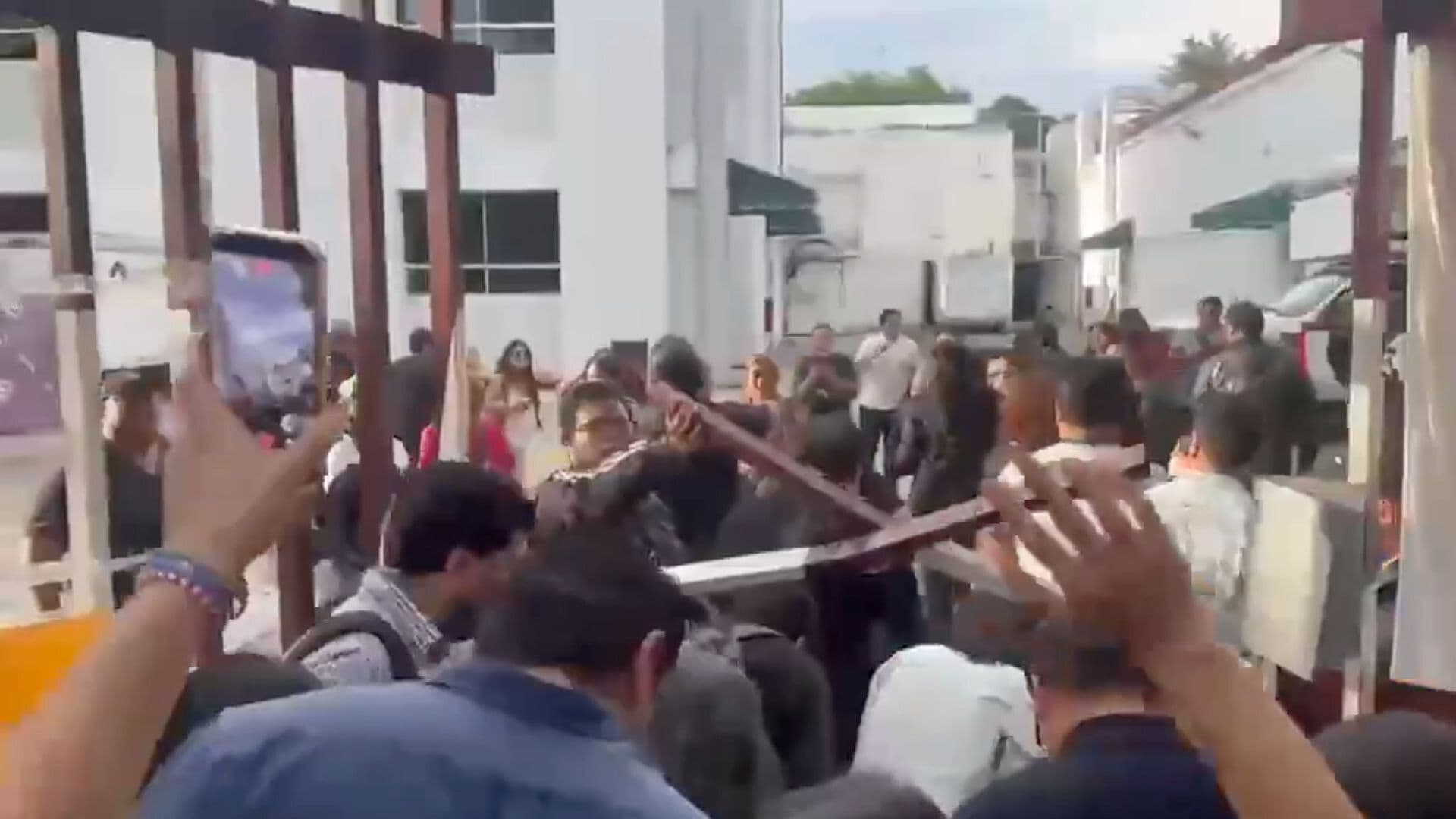 Canal Once Recuperó Sus Instalaciones Tras Más de Dos Meses de Ocupación en CDMX