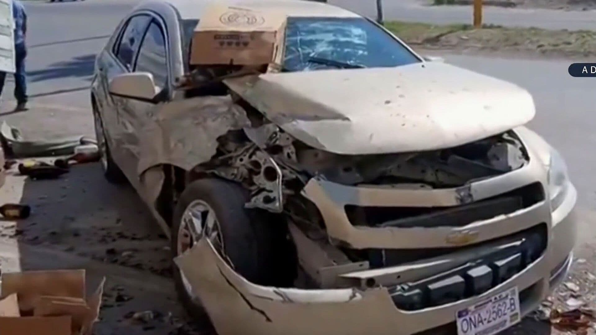 Choque Entre Auto y Camión de Cervezas Dejó Daños Materiales en Delicias, Chihuahua