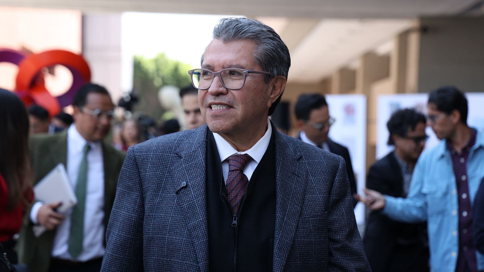 Ricardo Monreal Pide a Morena que Diputados No Pidan Licencia al Buscar Reelección