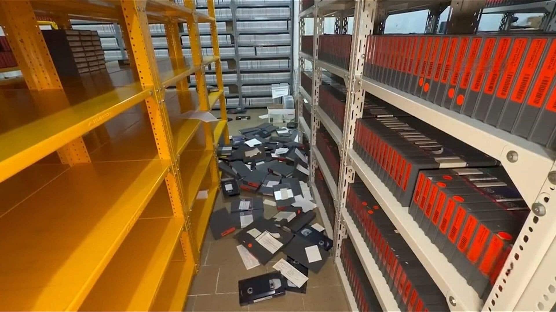 Autoridades del IPN Recuperan Control de las Instalaciones de Canal Once