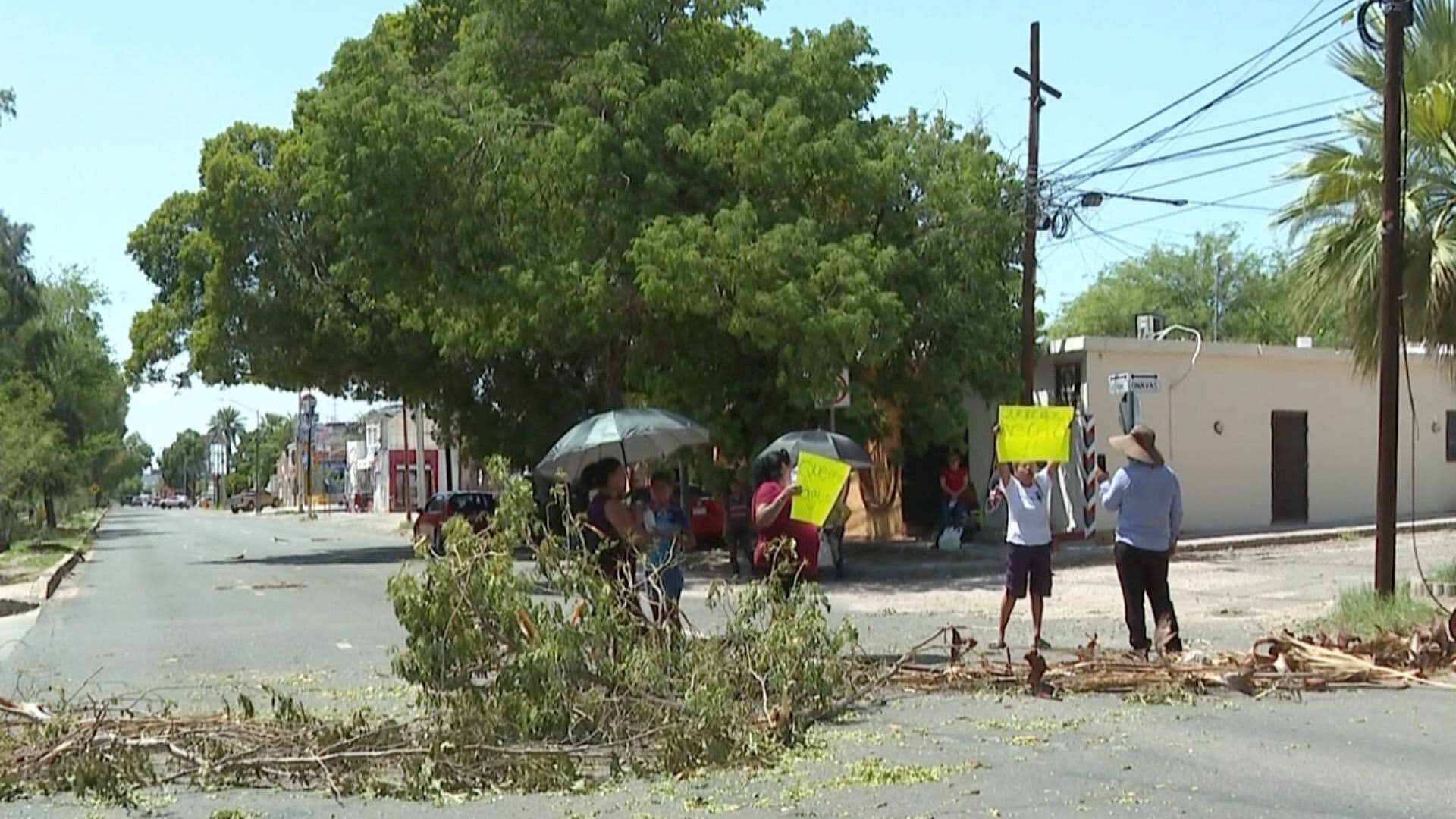 Vecinos Bloquearon Vialidades ante la Falta de Agua Potable en Colonia El Mariachi