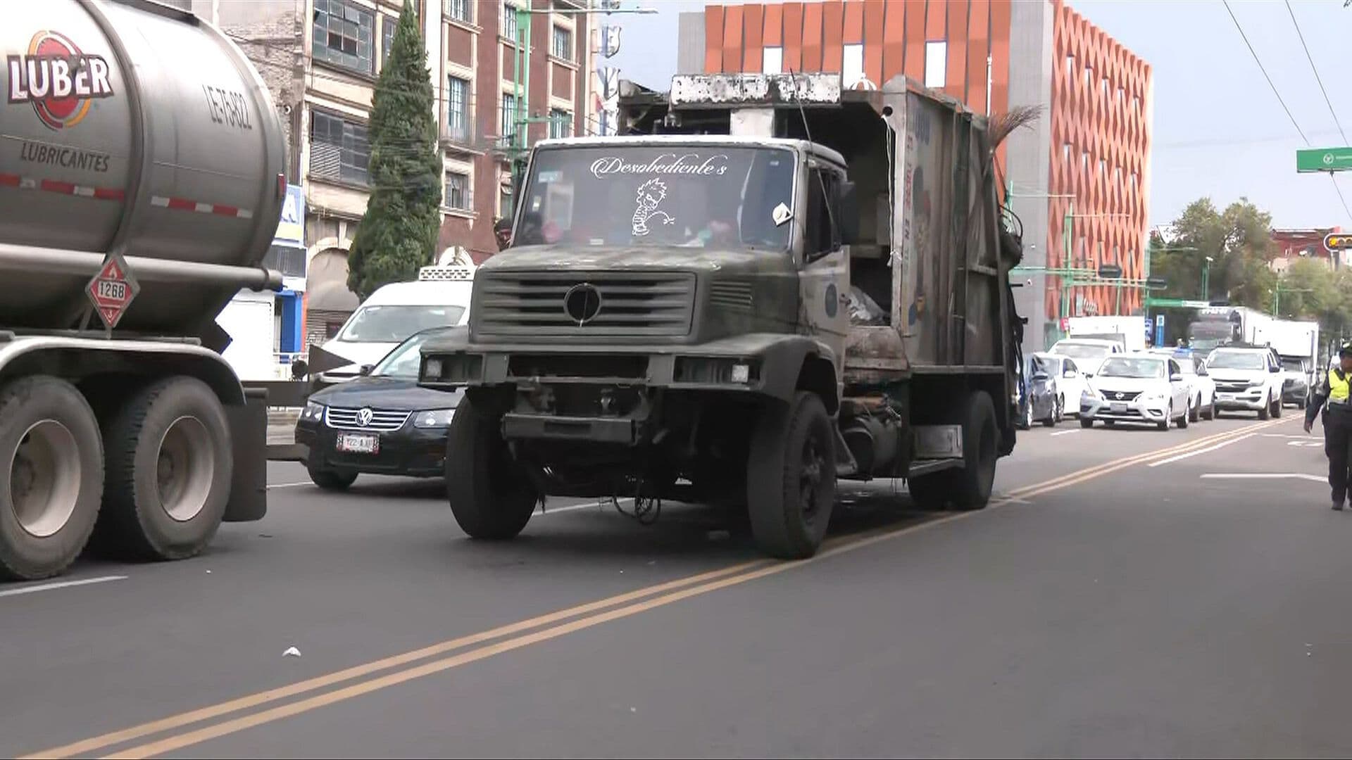Camión de Basura Atropella y Arrastra a un Hombre por Más de Dos Cuadras en Eje Central, CDMX