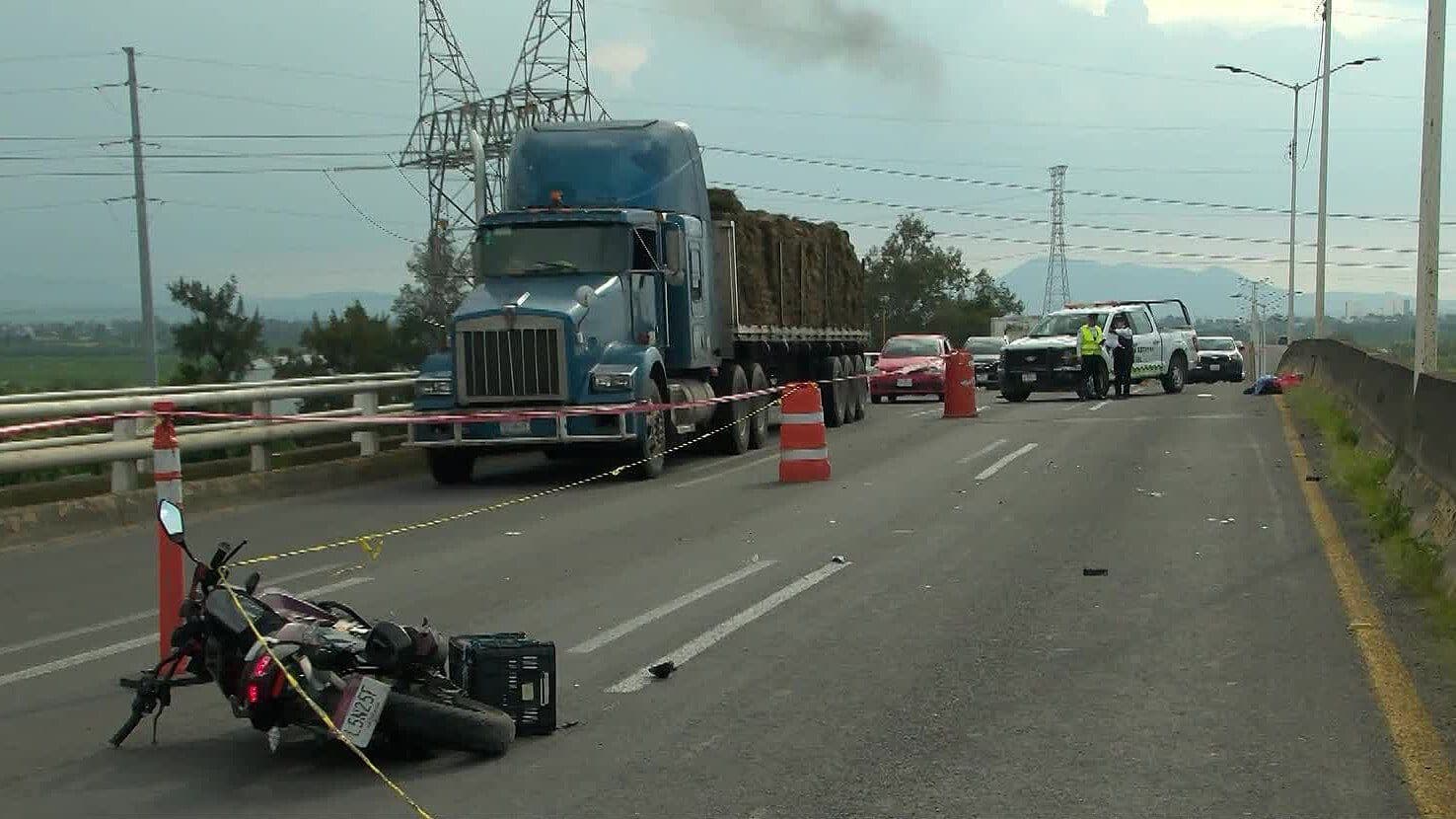 Muere Motociclista al Chocar Contra Muro de Contención en El Salto