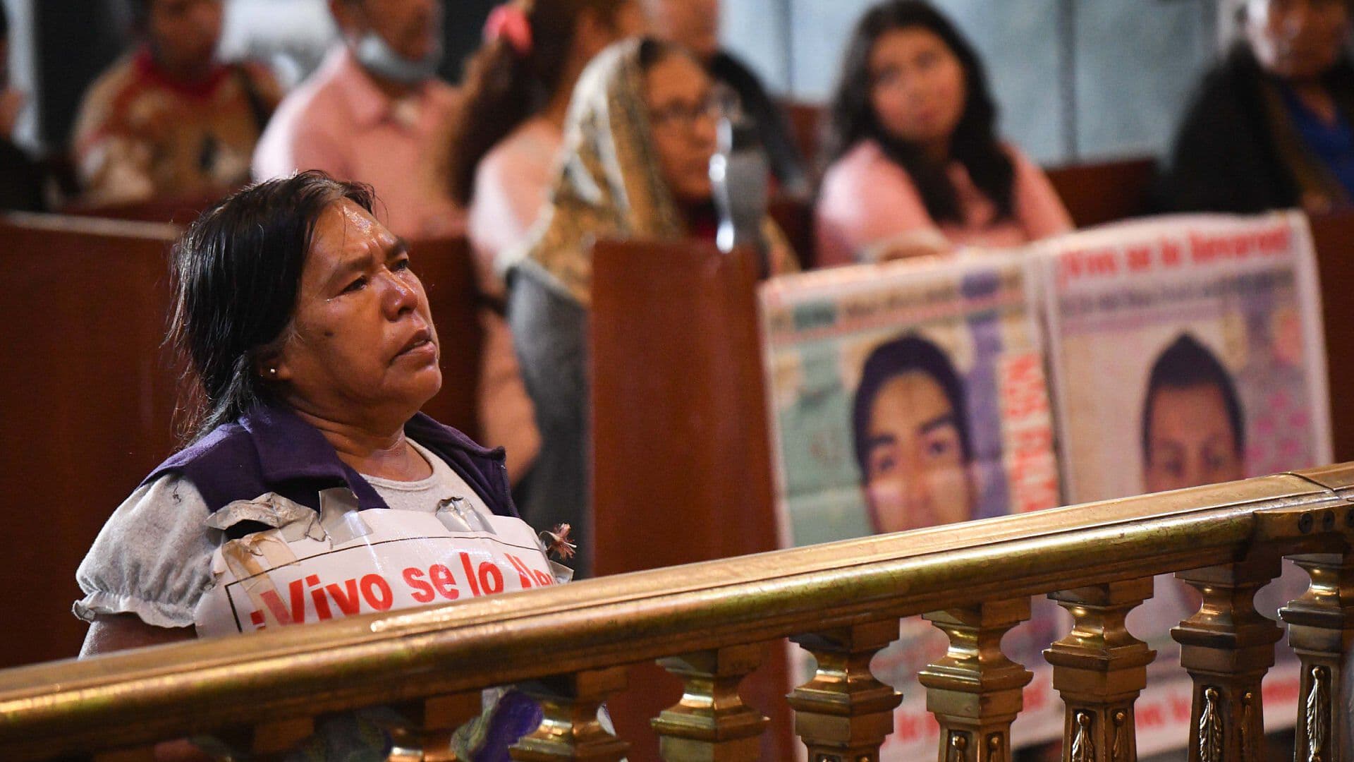 Padres de Ayotzinapa No Fueron Notificados sobre Detención de Exgobernador de Guerrero