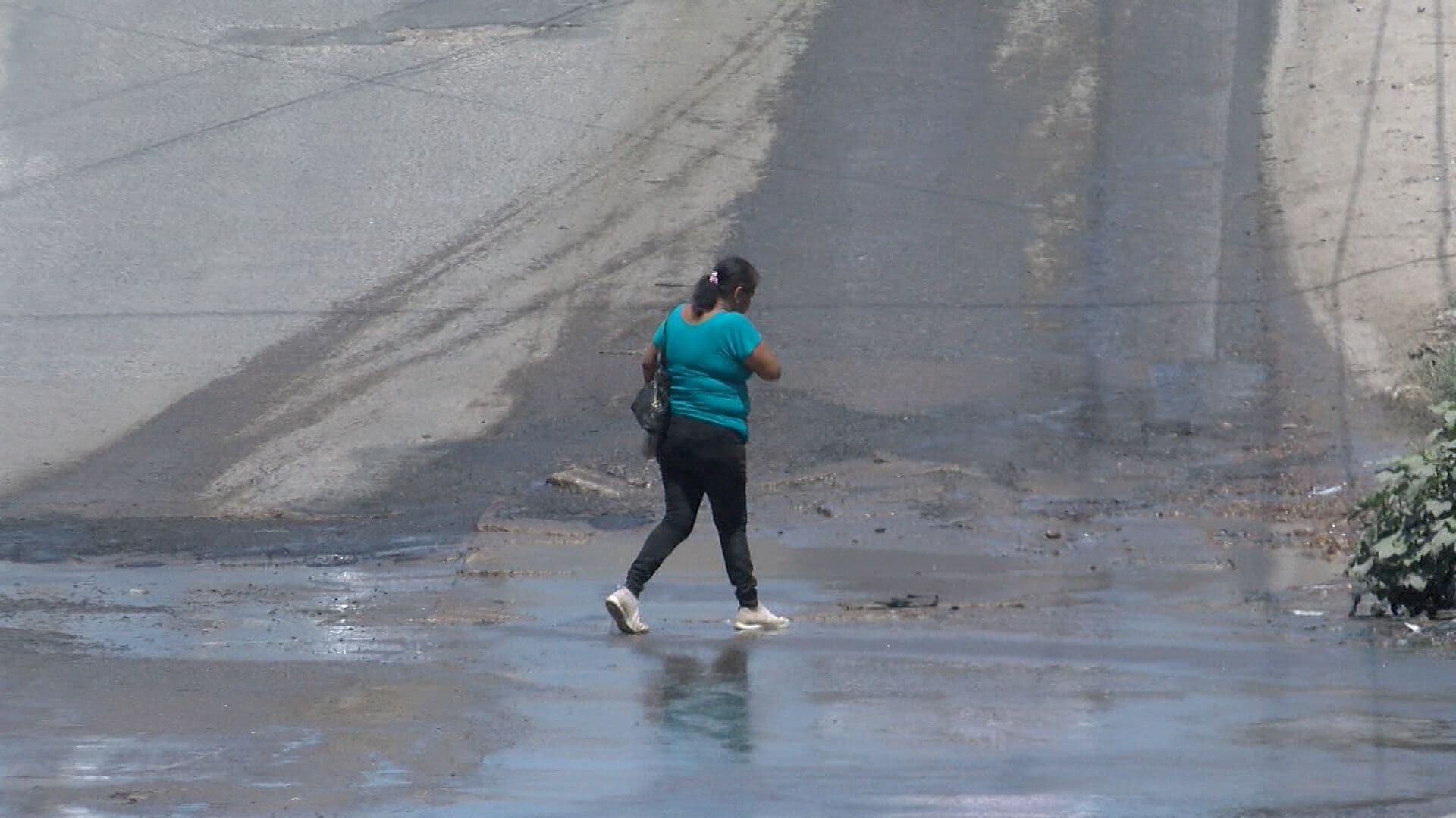 Reaparece Fuga de Aguas Negras en El Tecolote, Tijuana, Afecta a Vecinos y Comercios