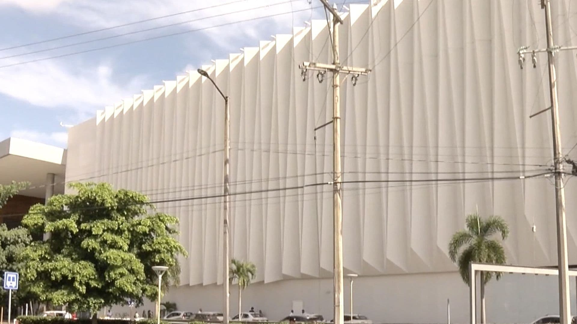 Vendedor de Plaza Comercial en Tampico Auxilia a Menor Asfixiada