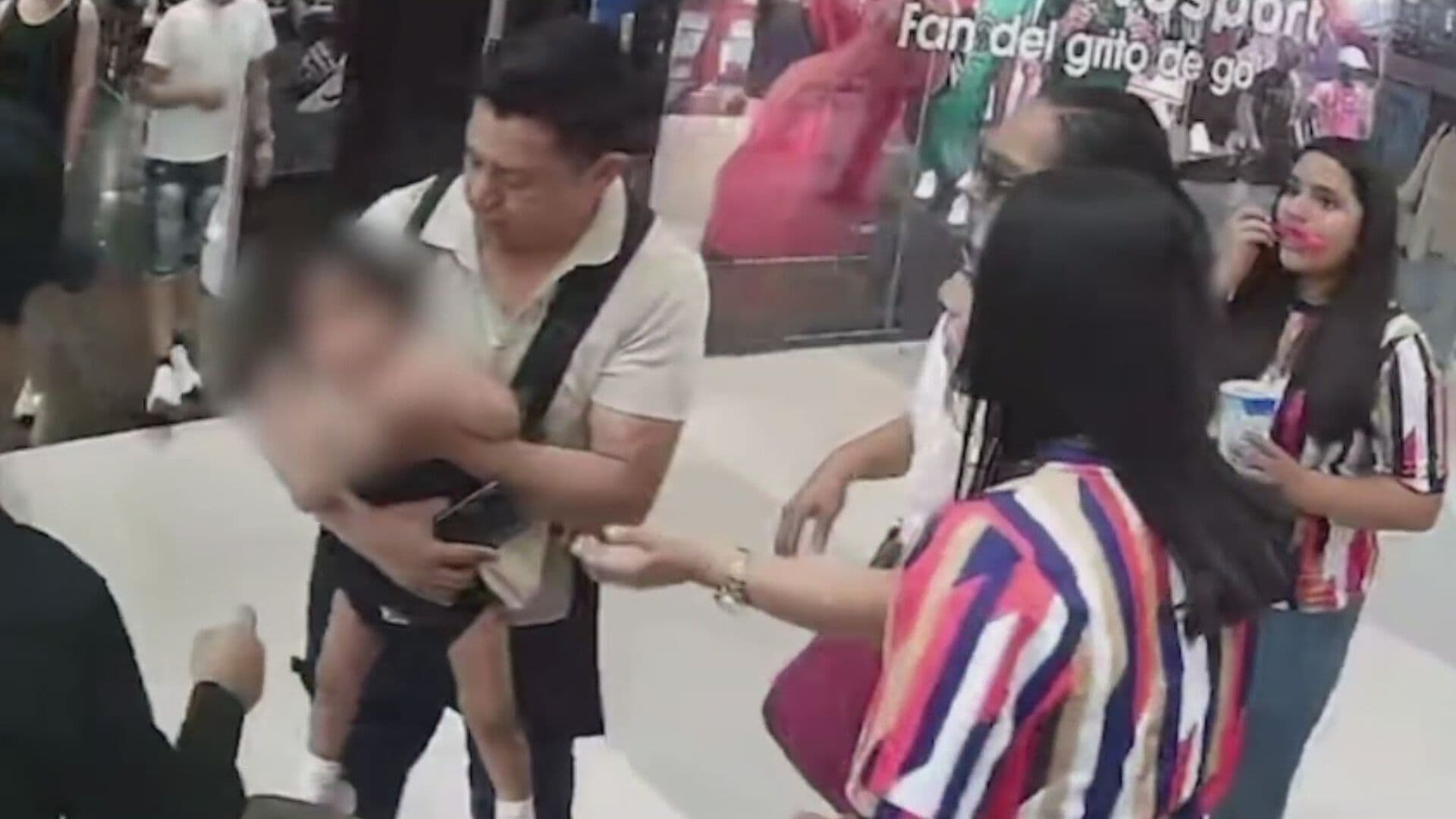 VIDEO | Joven Salva a una Bebé de Morir Asfixiada con un Dulce en Tampico, Tamaulipas