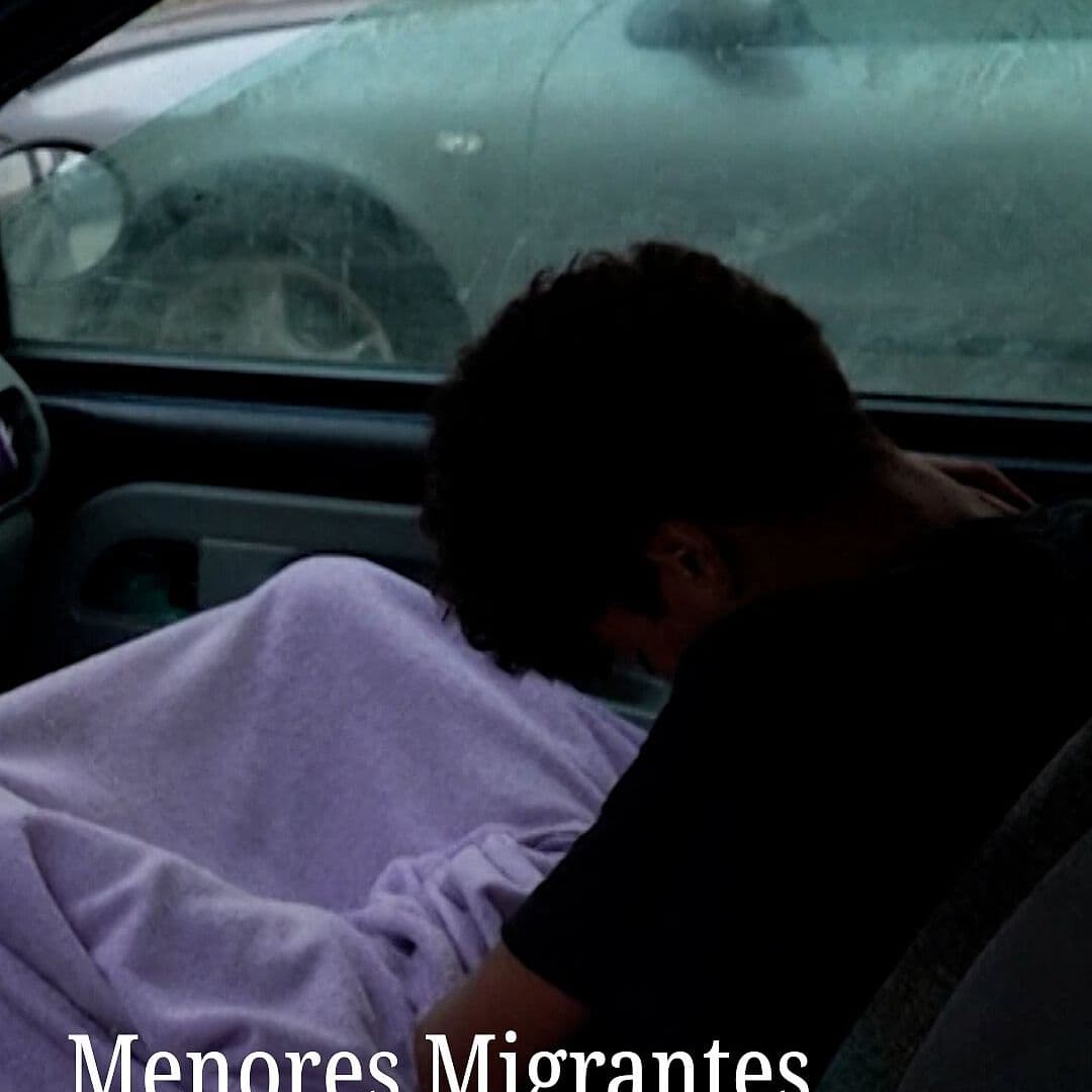 Menores Migrantes Duermen en Autos en Ceuta